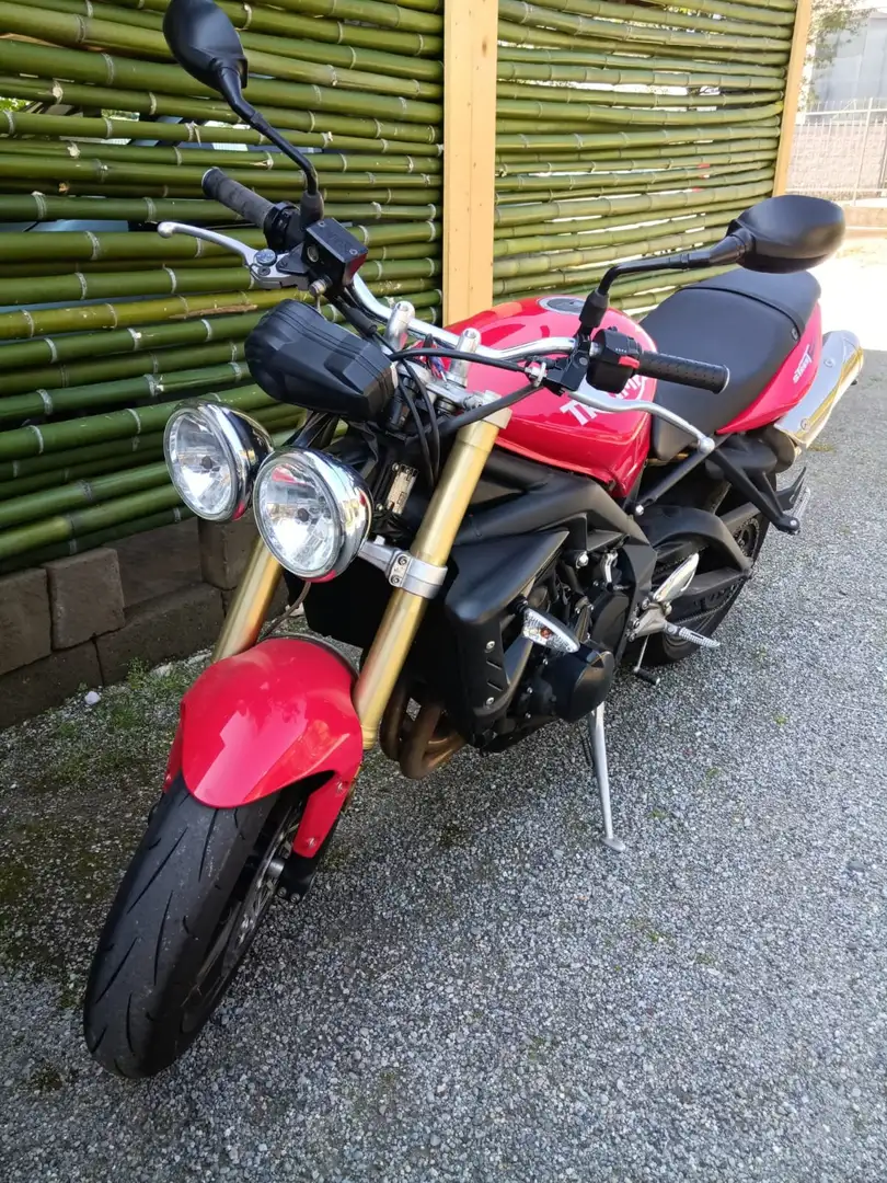 Triumph Street Triple 675 Červená - 1