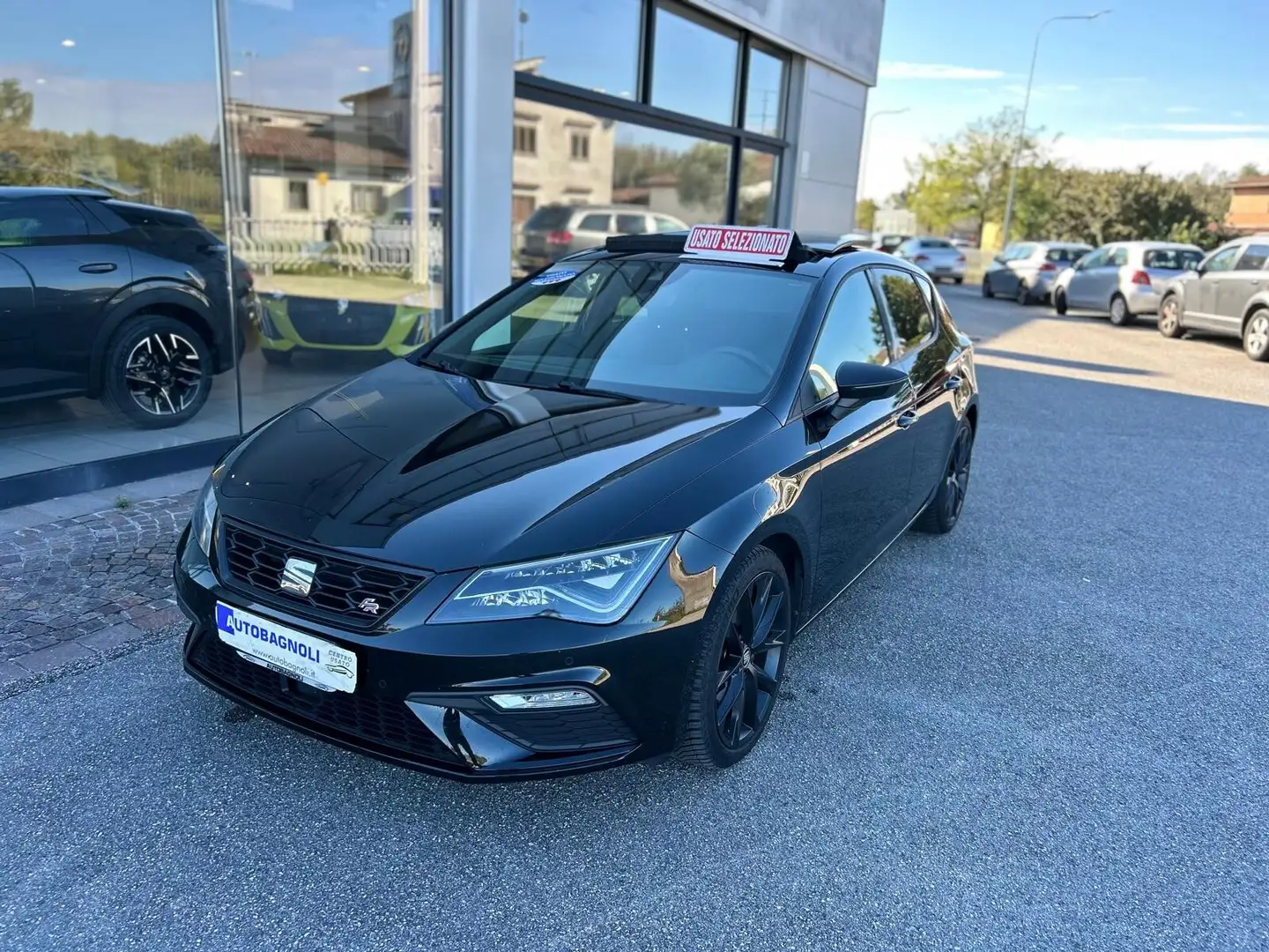 SEAT Leon FR 2.0 TDI 150 CV 5p. UNICO PR. Noir - 1