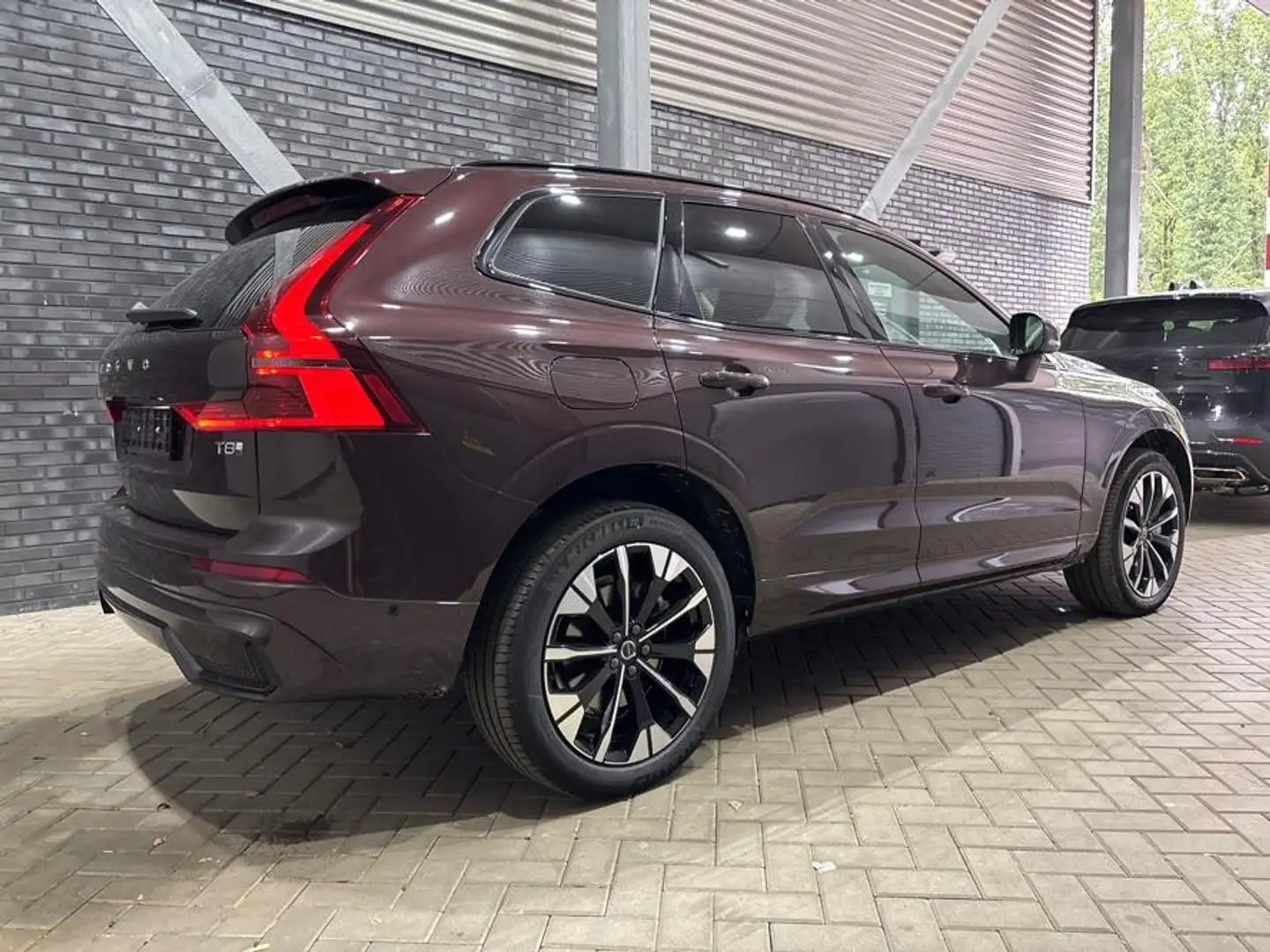 Volvo XC60 T8 Plug-in hybrid Ultra Dark | FACELIFT | MY2026 | Rood - 2