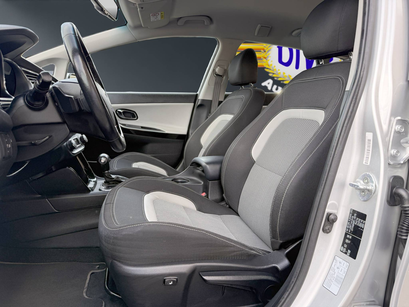 Kia Ceed SW / cee'd SW 1.6 CRDi Sportswagon Automatik — photo 8