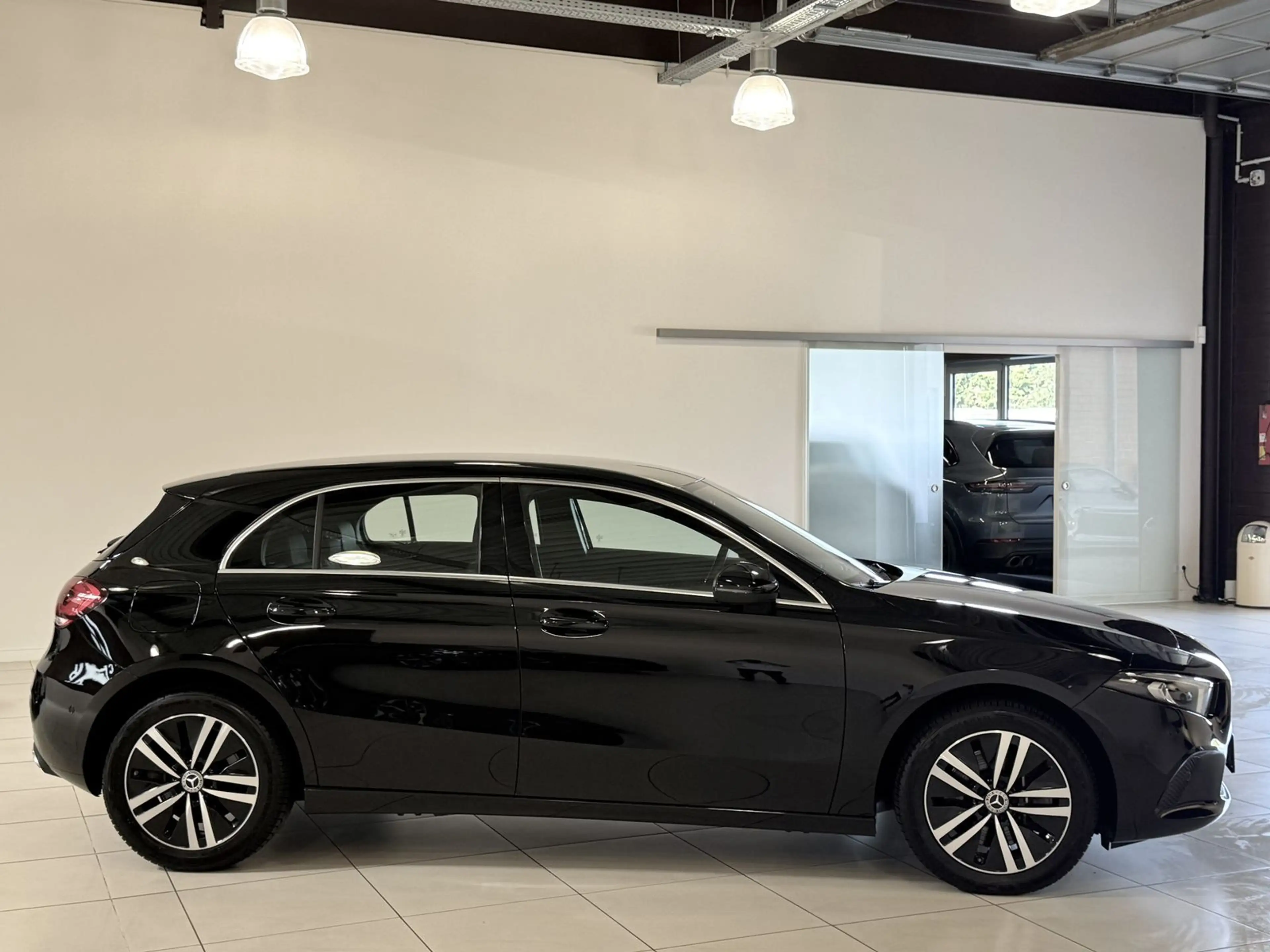 Mercedes-Benz A 250 e *1.Hand-Navi-LED — photo 5