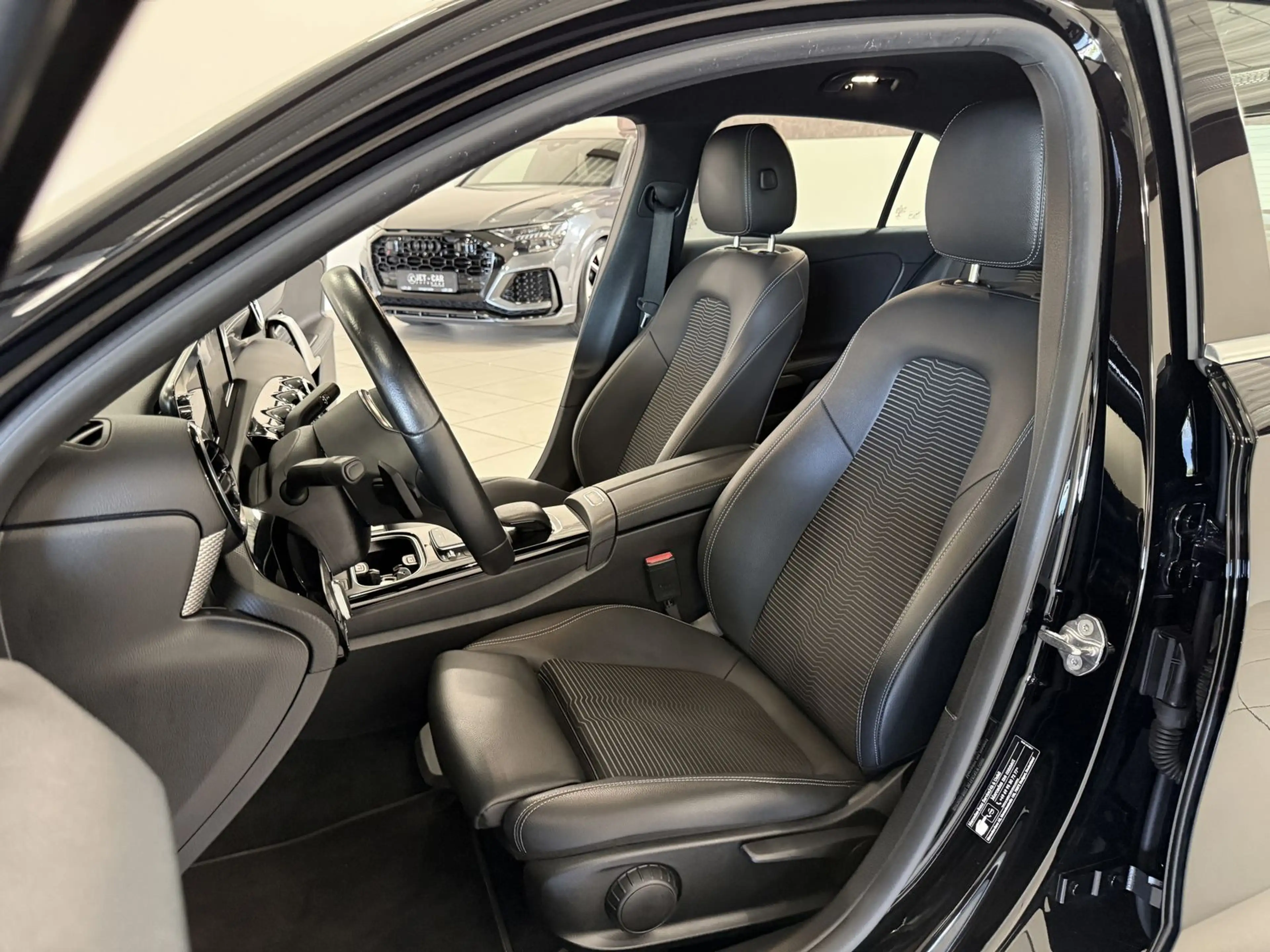 Mercedes-Benz A 250 e *1.Hand-Navi-LED — photo 11