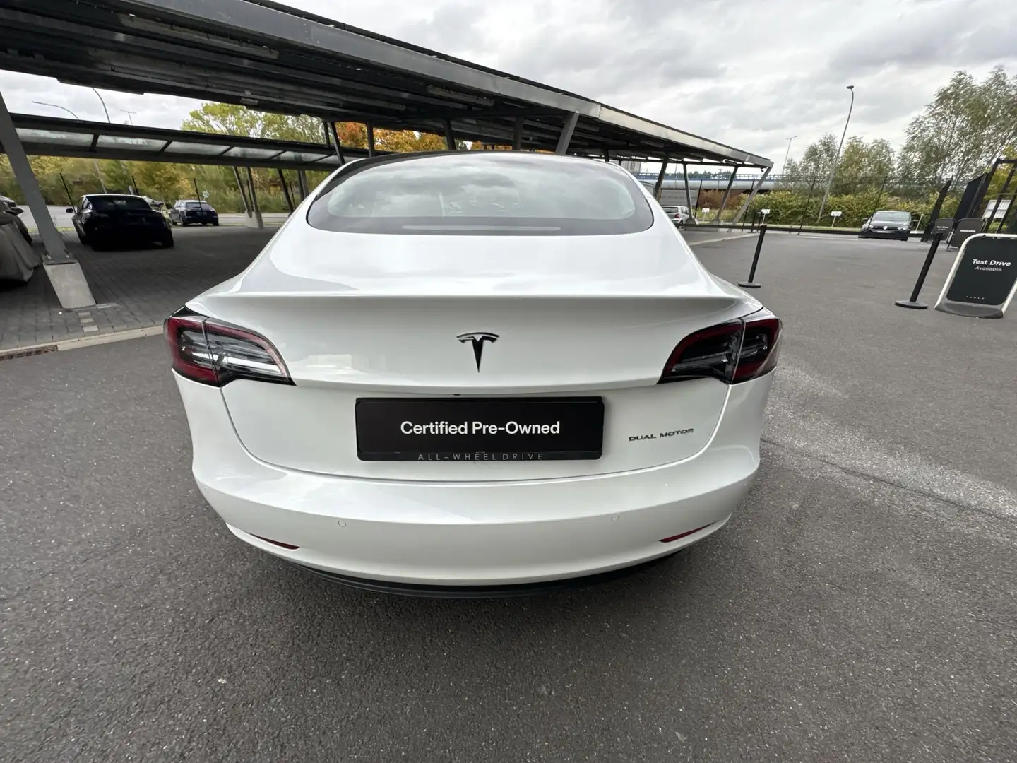 Tesla Model 3 Long Range/Certified Pre ownd Blanc - 2