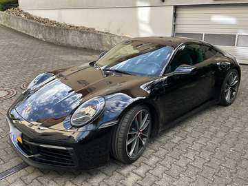 911 Carrera 4S PDK
