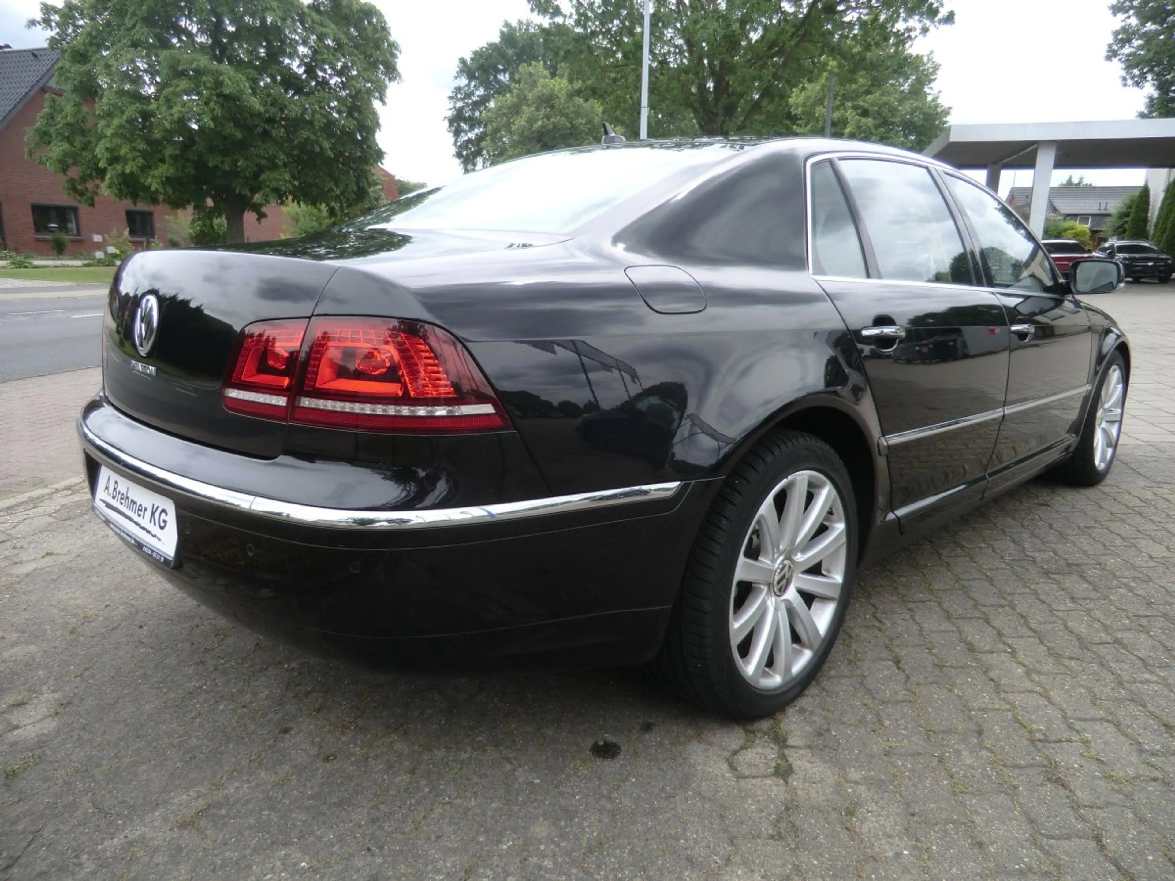 Volkswagen Phaeton V6 TDI 5-Sitzer AHK DYNAUDIO STDHZ ACC SD NAVI — photo 5