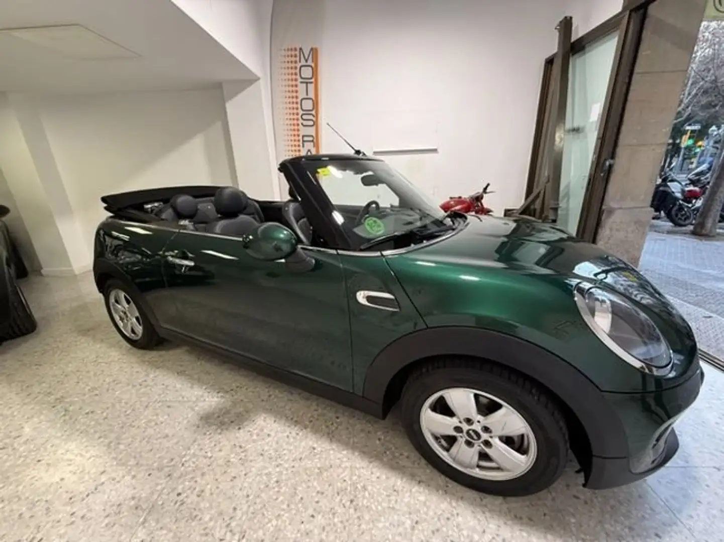 MINI Cooper Grün - 1