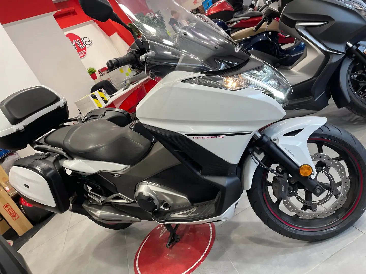 Honda Integra sport abs dct Alb - 2
