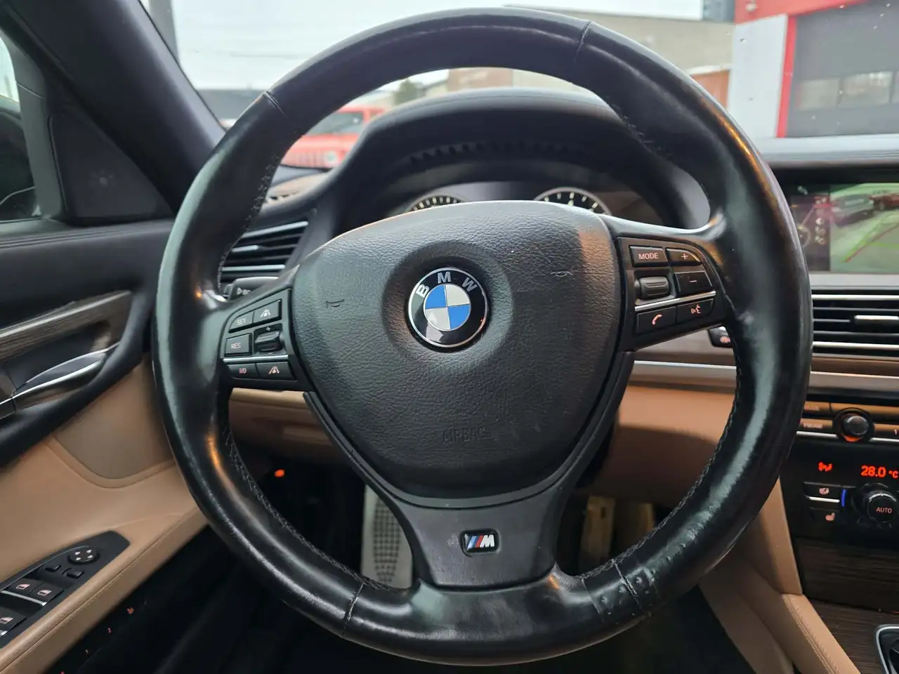 BMW 7 Series снимка BMW 7 Series
