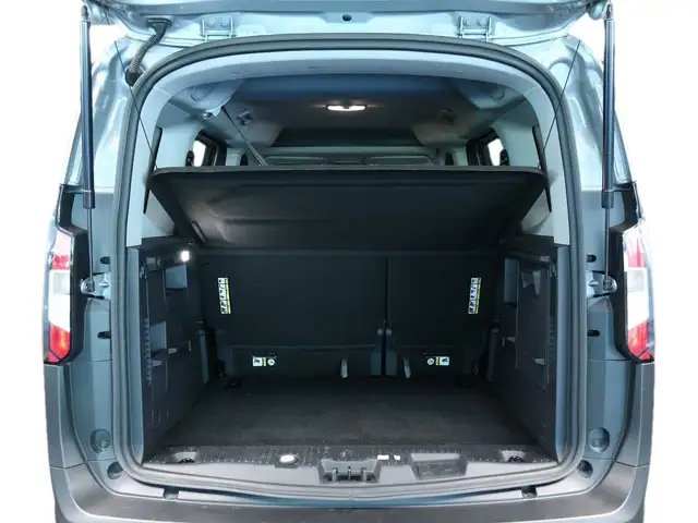 Ford Tourneo Courier view 8