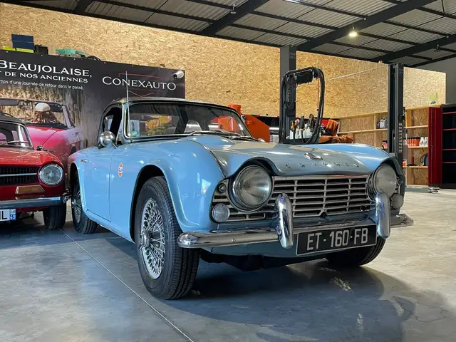 Triumph TR4