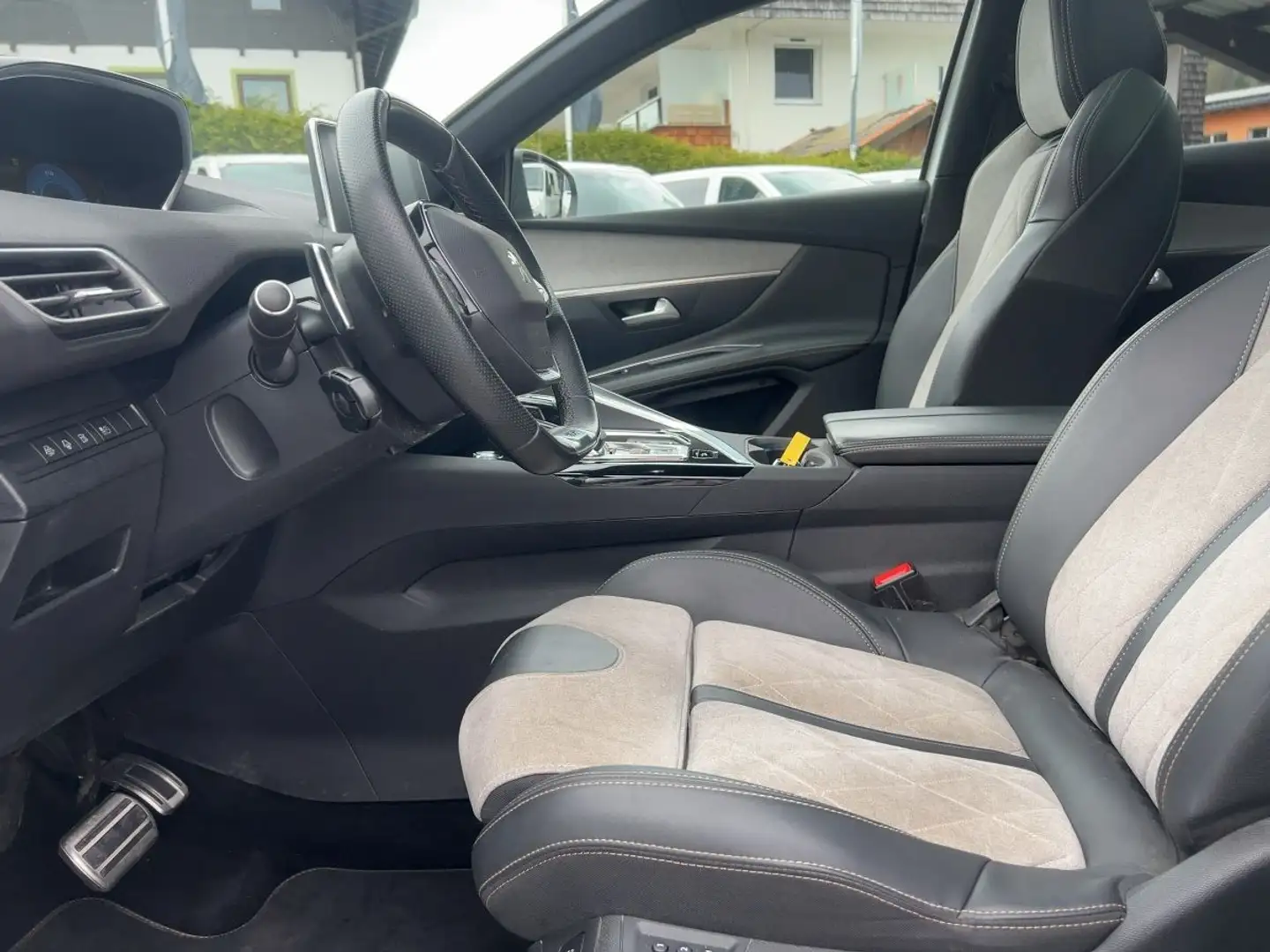 Peugeot 3008 Hybrid SUV *Pano*LED*Memory*360*ParkAssist* Weiß - 2