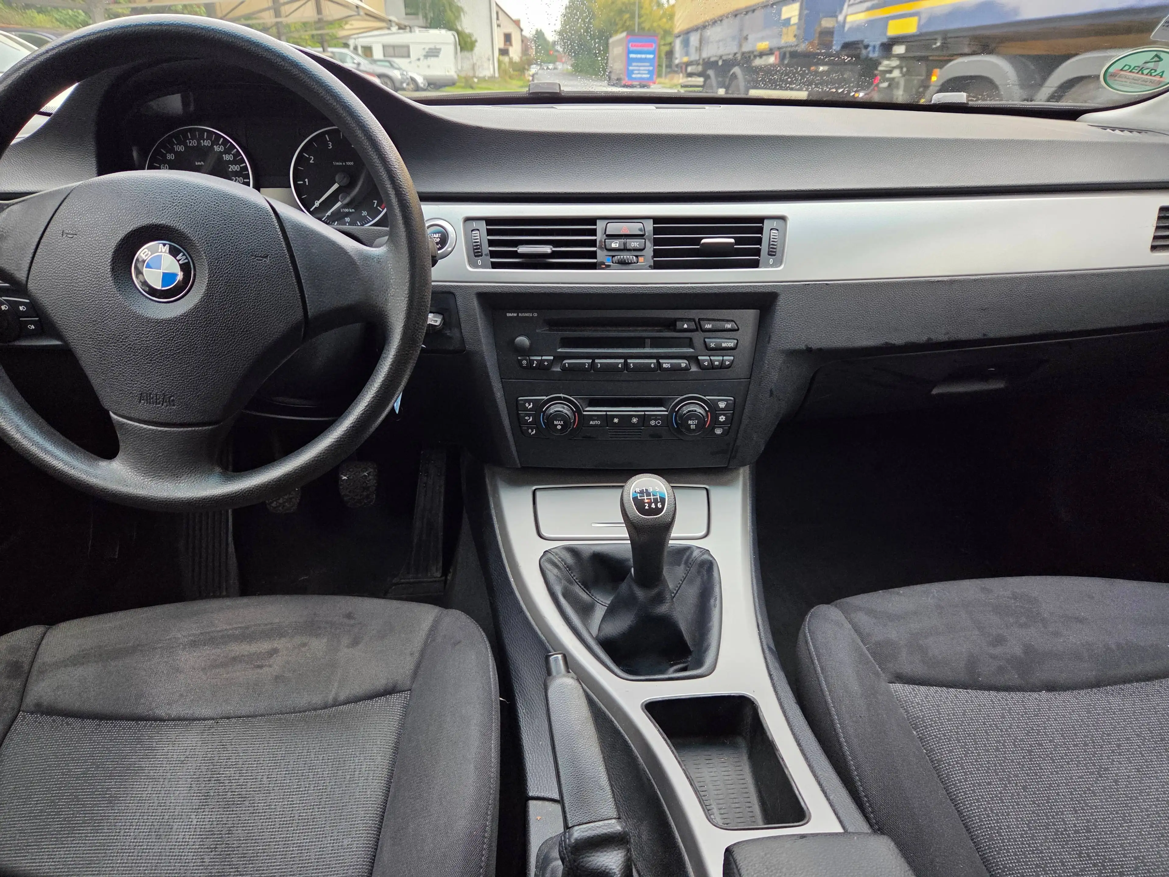 BMW 320 320i PDC Klimaautomatik TÜV NEU — photo 8