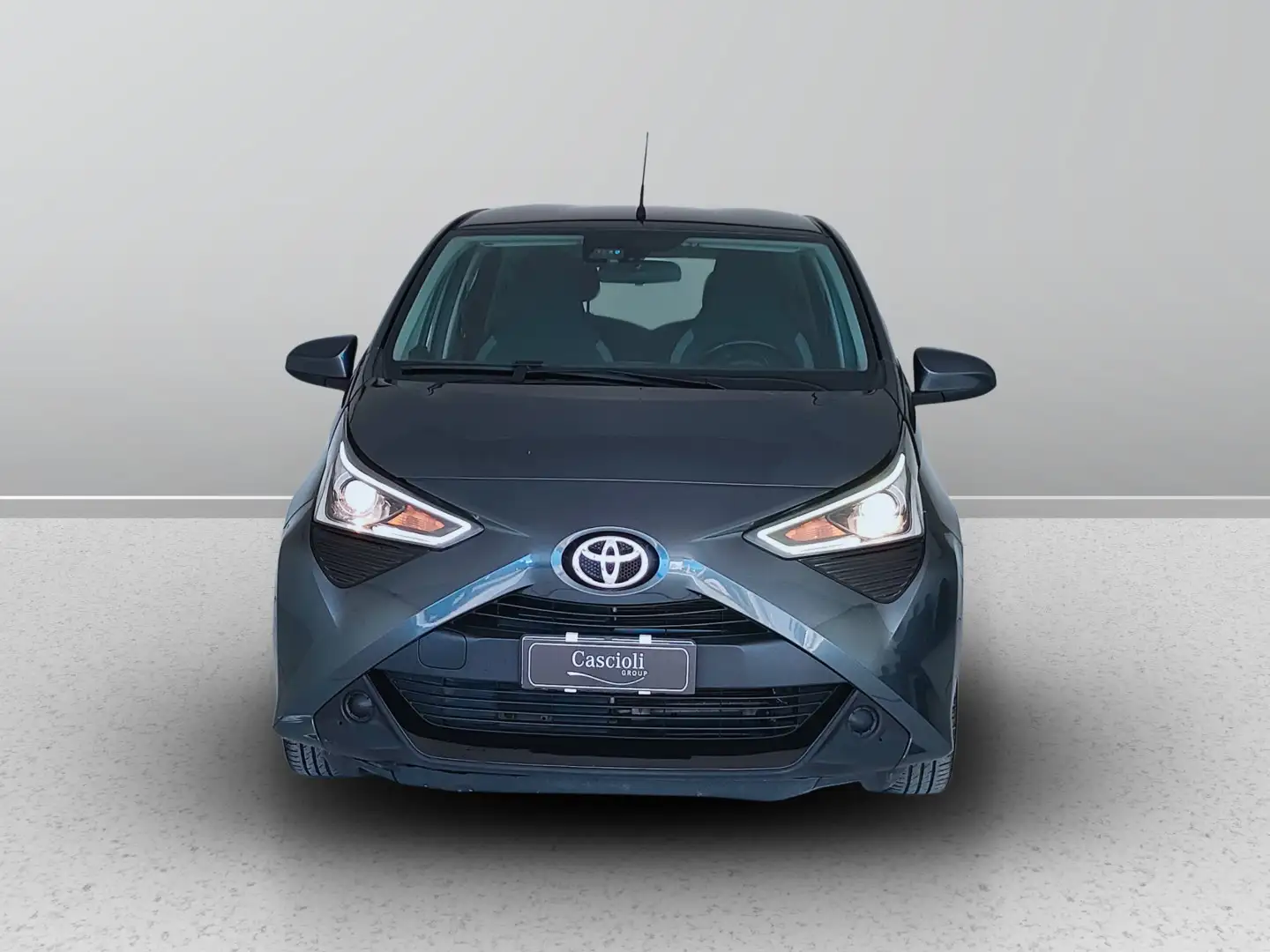 Toyota Aygo 5 Porte 1.0 VVT-i x-play Grigio - 2