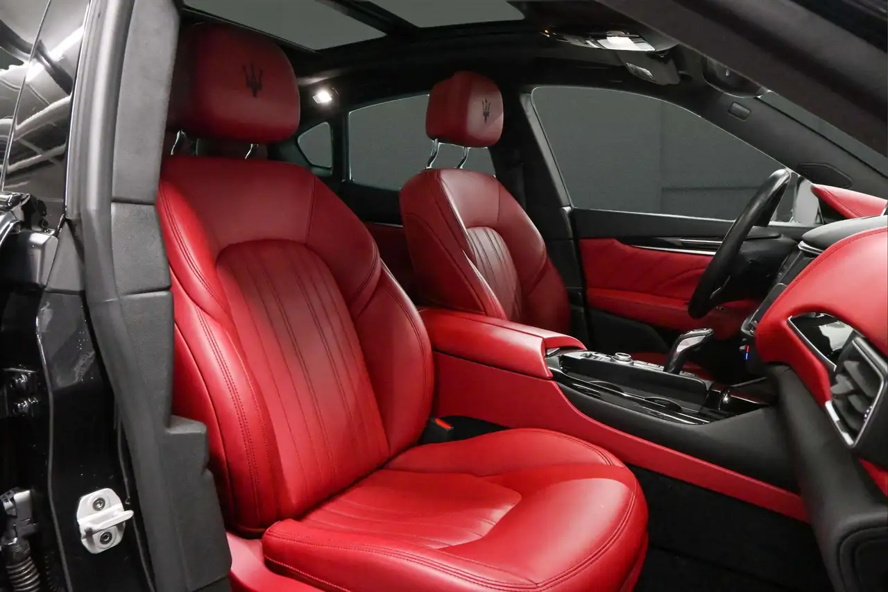 Maserati Levante снимка Maserati Levante