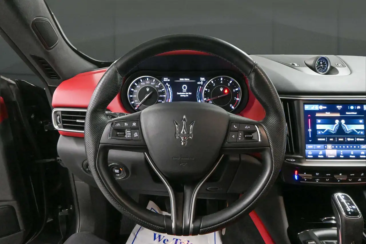 Maserati Levante снимка Maserati Levante