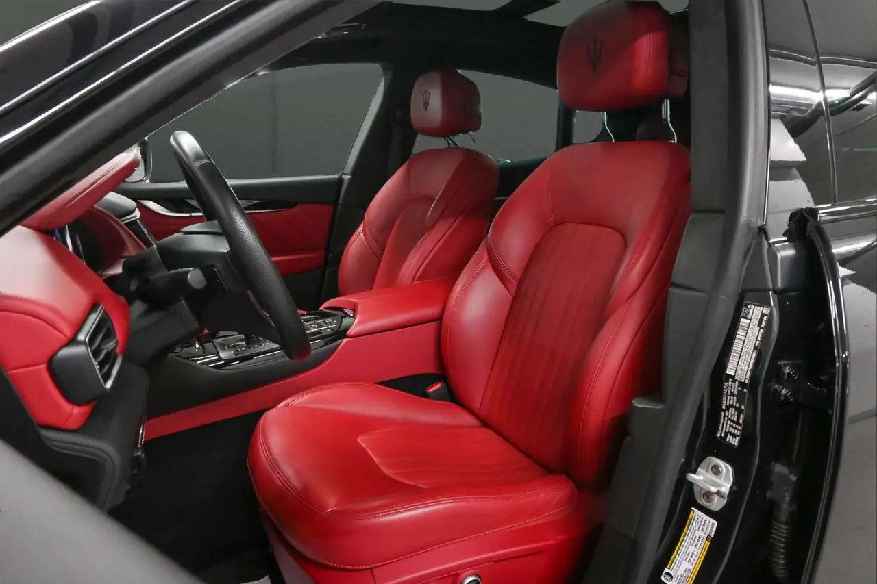 Maserati Levante снимка Maserati Levante