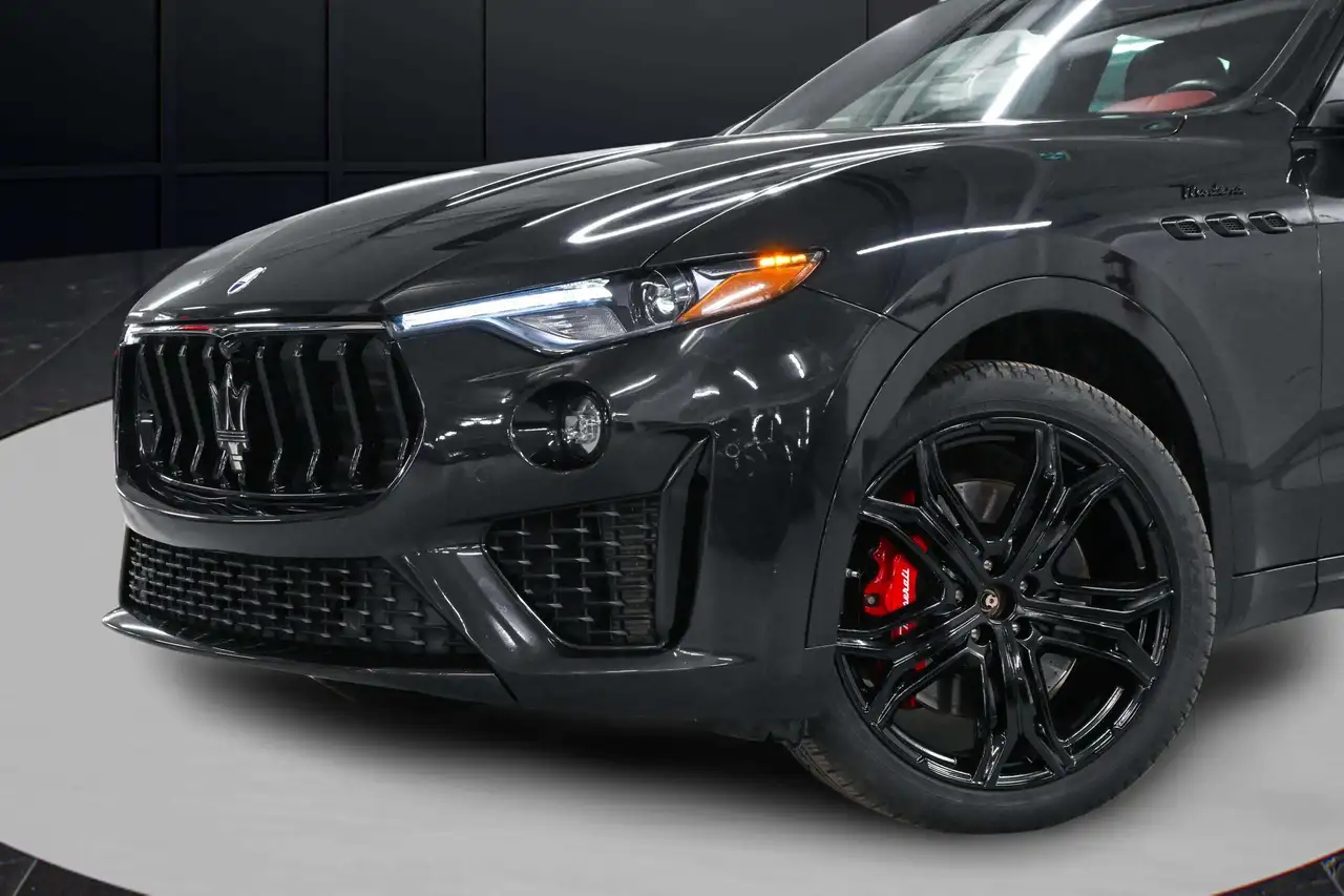 Maserati Levante снимка Maserati Levante