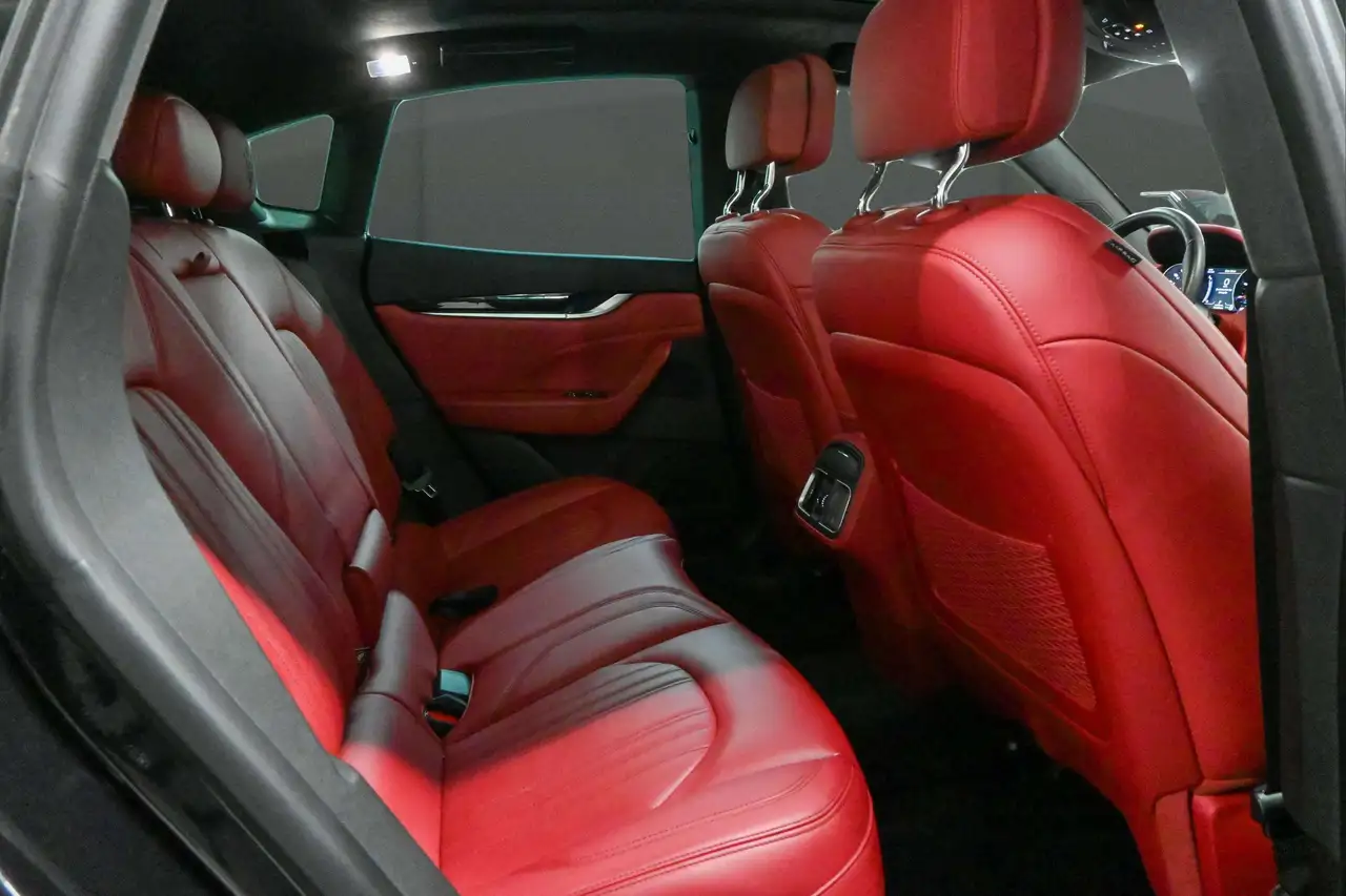 Maserati Levante снимка Maserati Levante