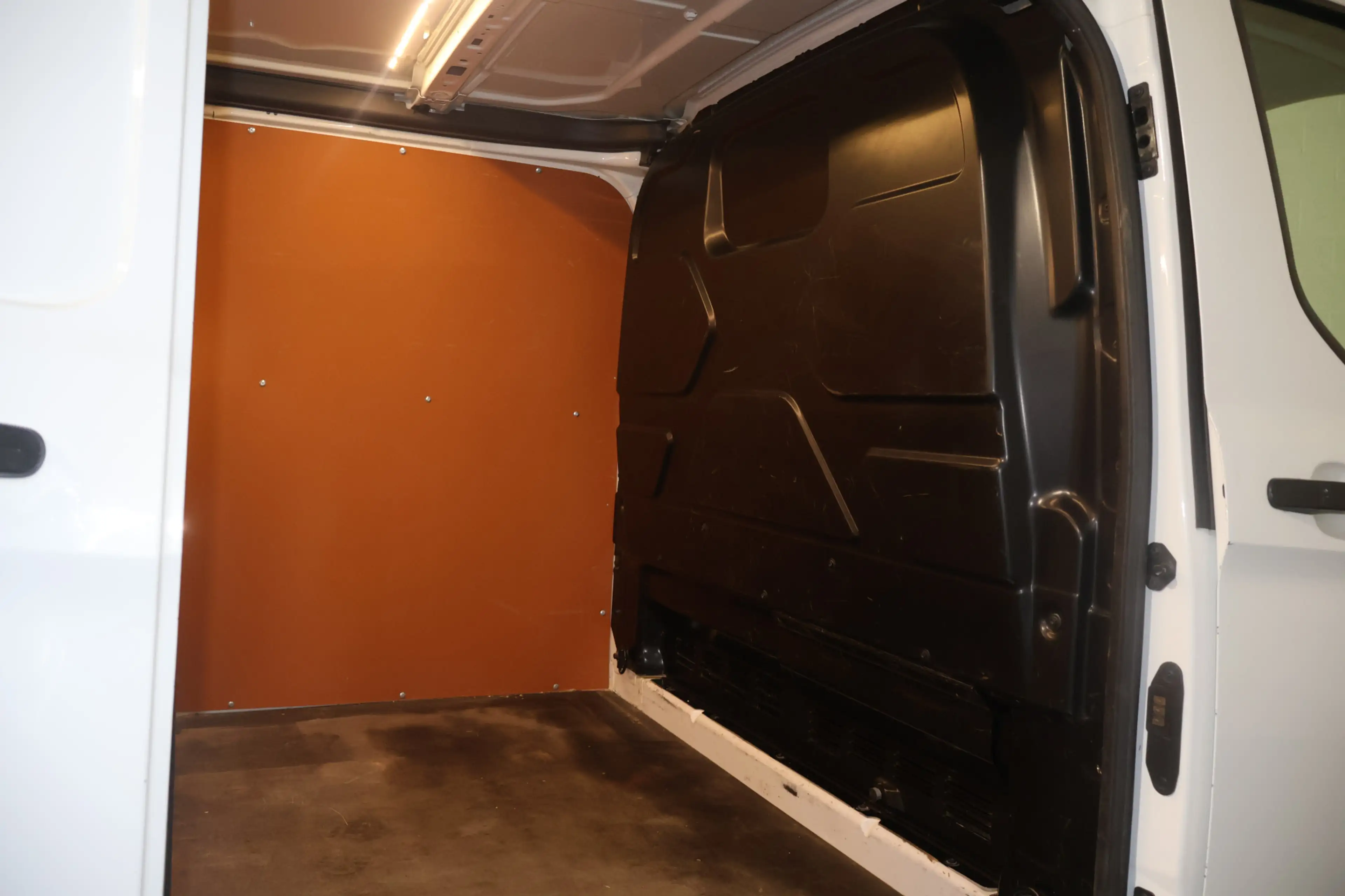 Ford Transit Custom 2.0 TDCI L1 H1 Airco Imperiaal — photo 16