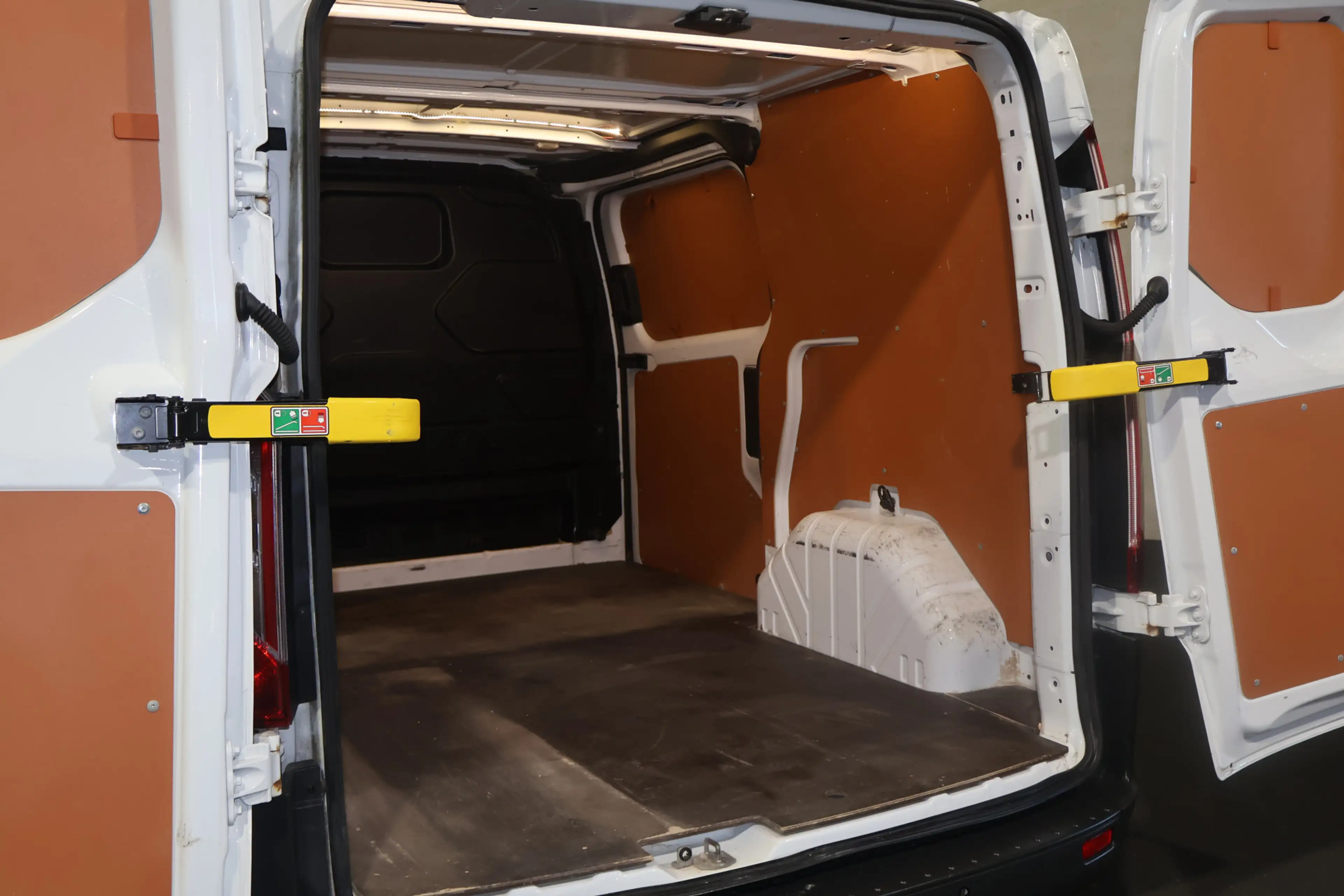 Ford Transit Custom 2.0 TDCI L1 H1 Airco Imperiaal — photo 15