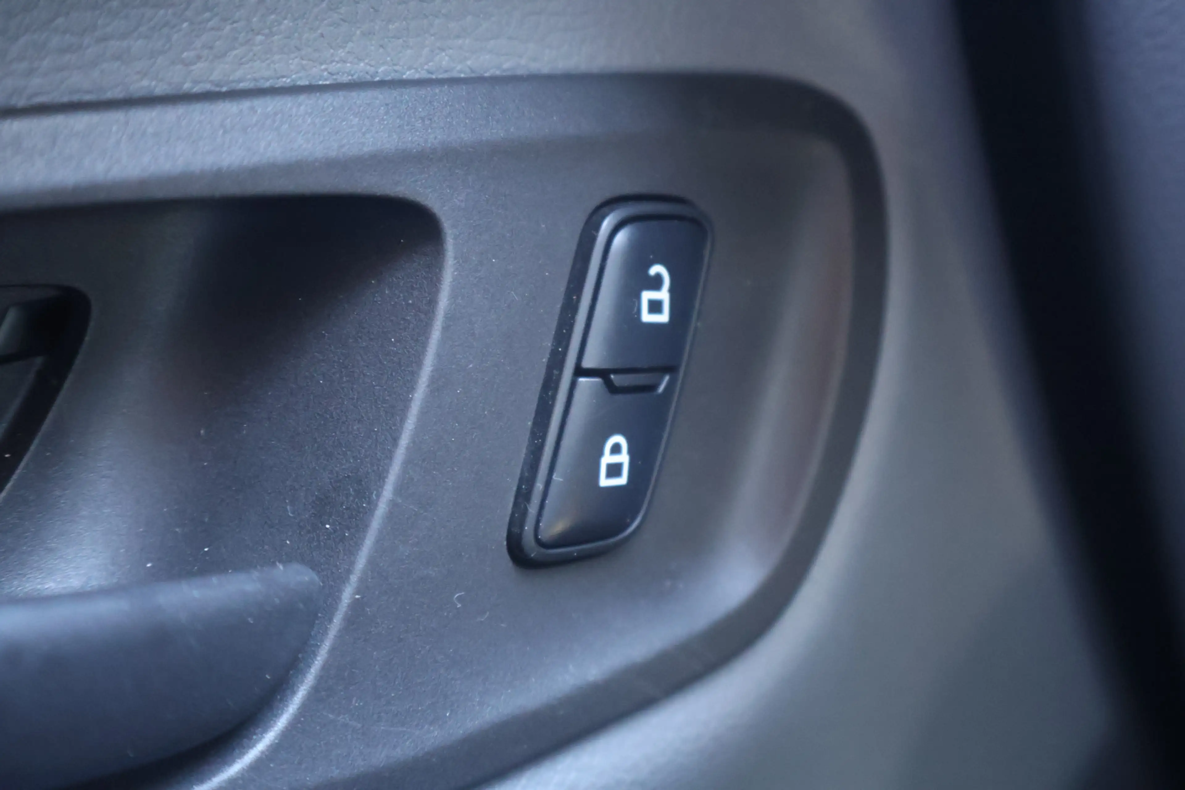 Ford Transit Custom 2.0 TDCI L1 H1 Airco Imperiaal — photo 18