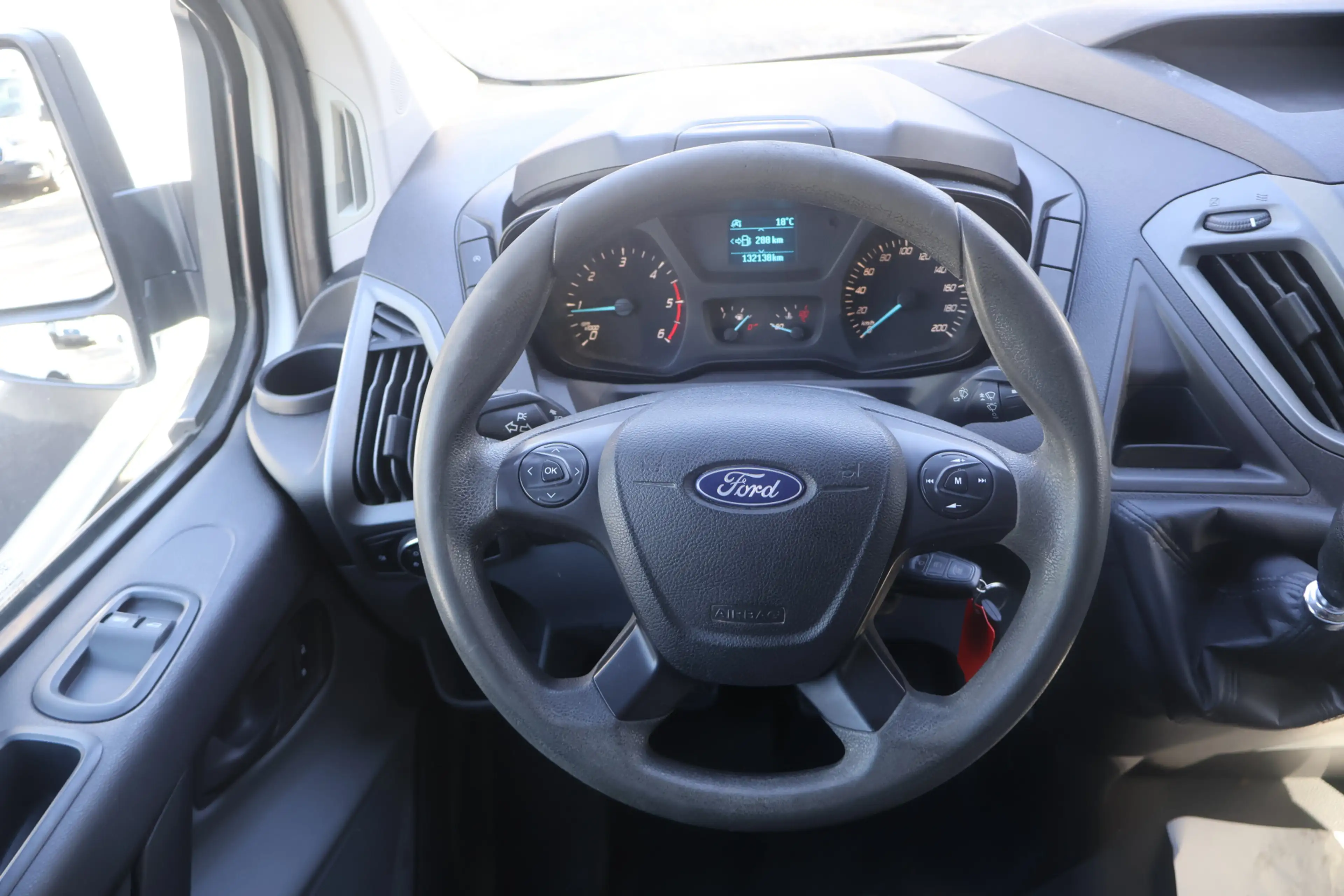 Ford Transit Custom 2.0 TDCI L1 H1 Airco Imperiaal — photo 17