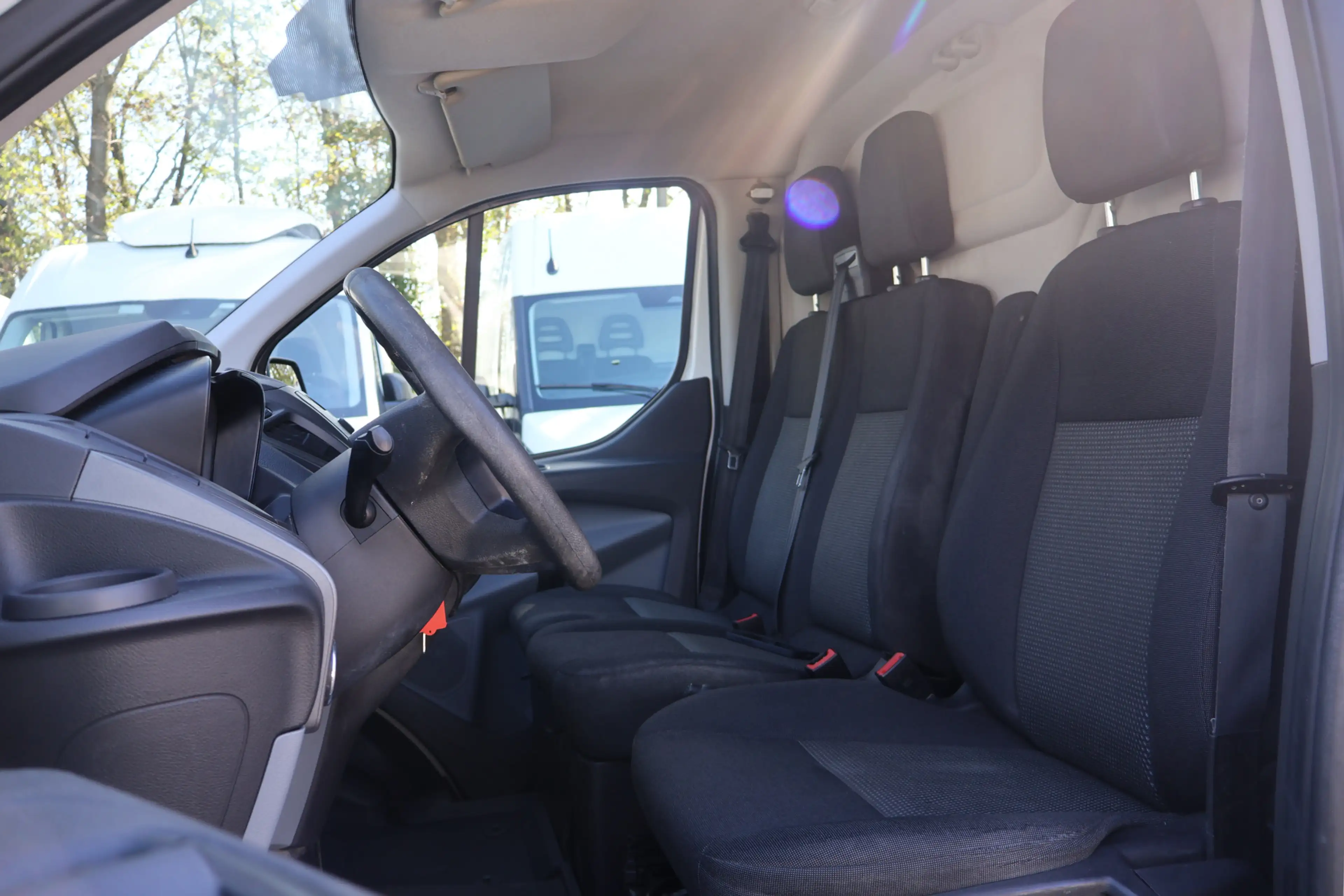 Ford Transit Custom 2.0 TDCI L1 H1 Airco Imperiaal — photo 3