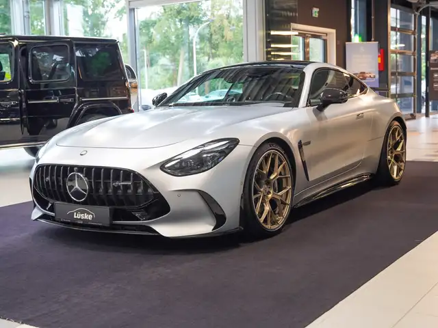 Mercedes-Benz Amg GT view 9