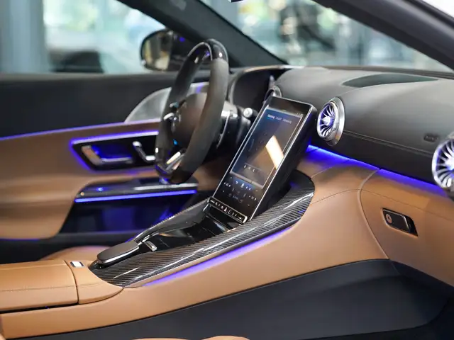 Mercedes-Benz Amg GT view 13