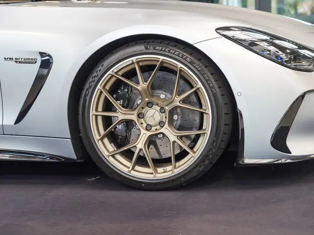 Mercedes-Benz Amg GT view 2