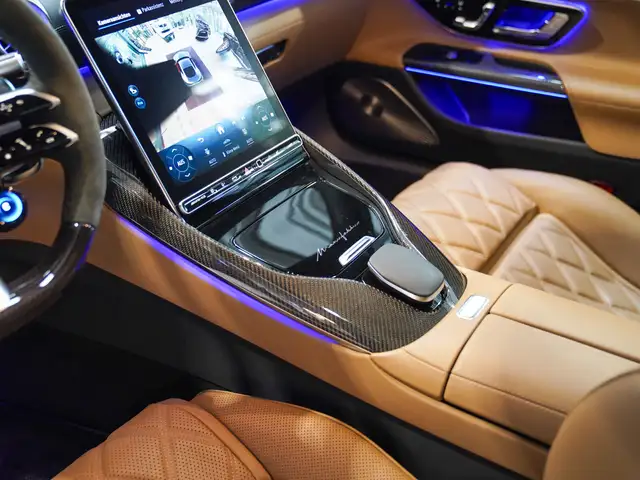 Mercedes-Benz Amg GT view 25