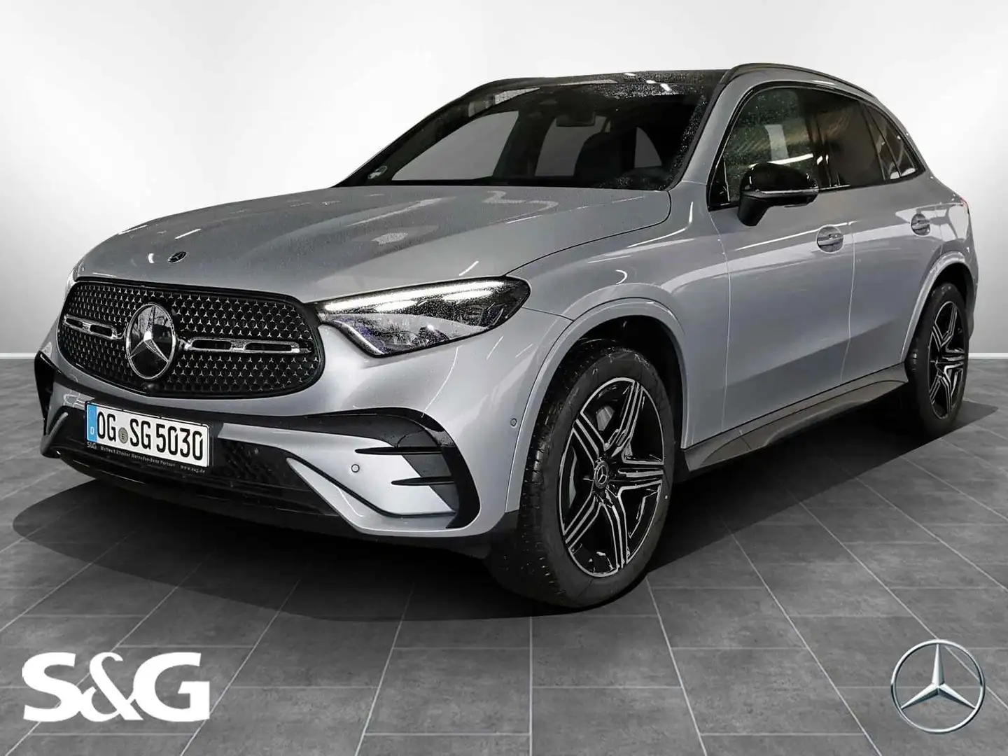 Mercedes-Benz GLC 300 4M DIG-LED+360°+Pano+AHK+Night+Distronic Silber - 1