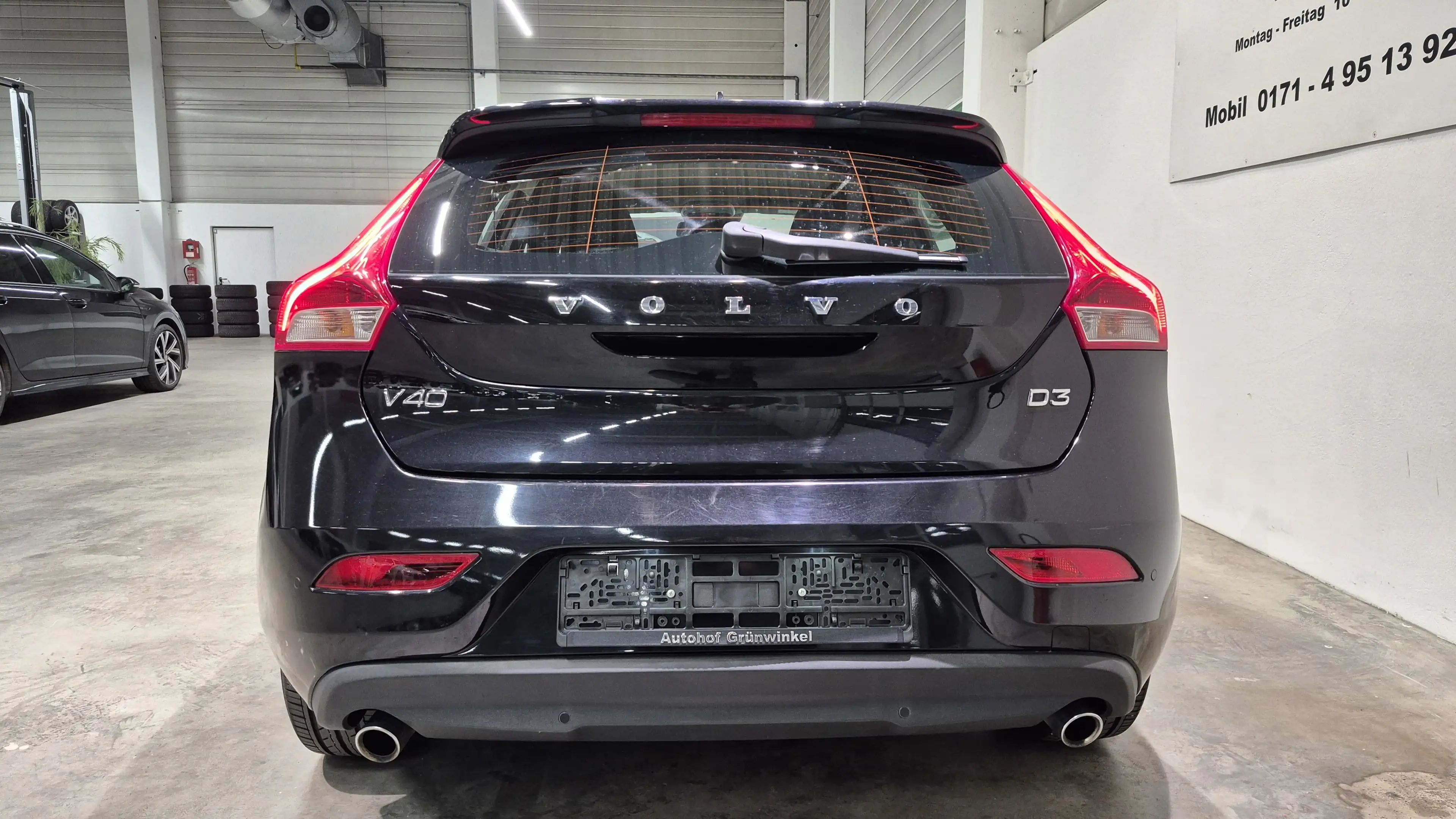 Volvo V40 D3 Momentum - Teilleder + Xenon + 8 x Alu — photo 5