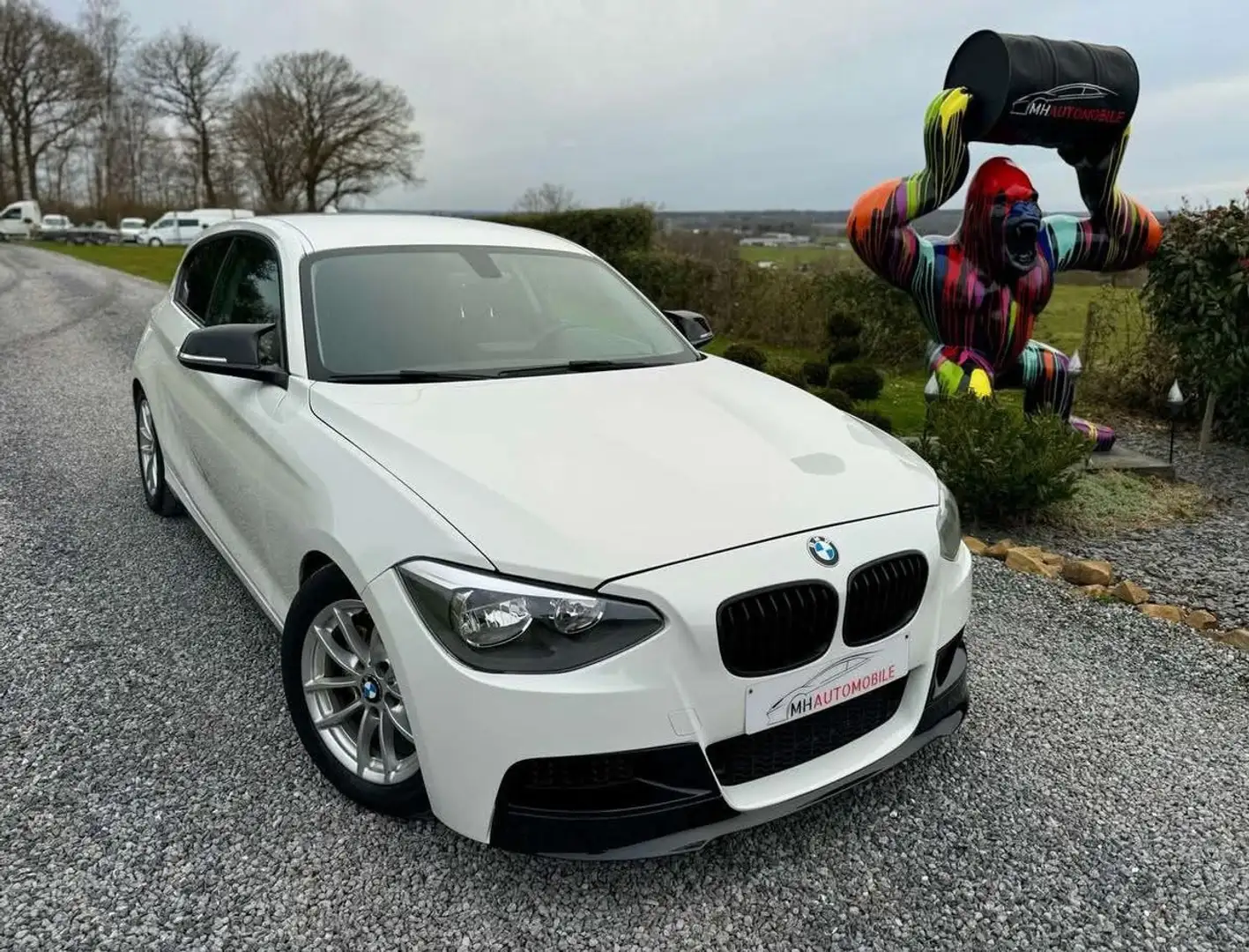 BMW 114 i pack M EXPORT / MARCHAND !!!! Blanc - 2