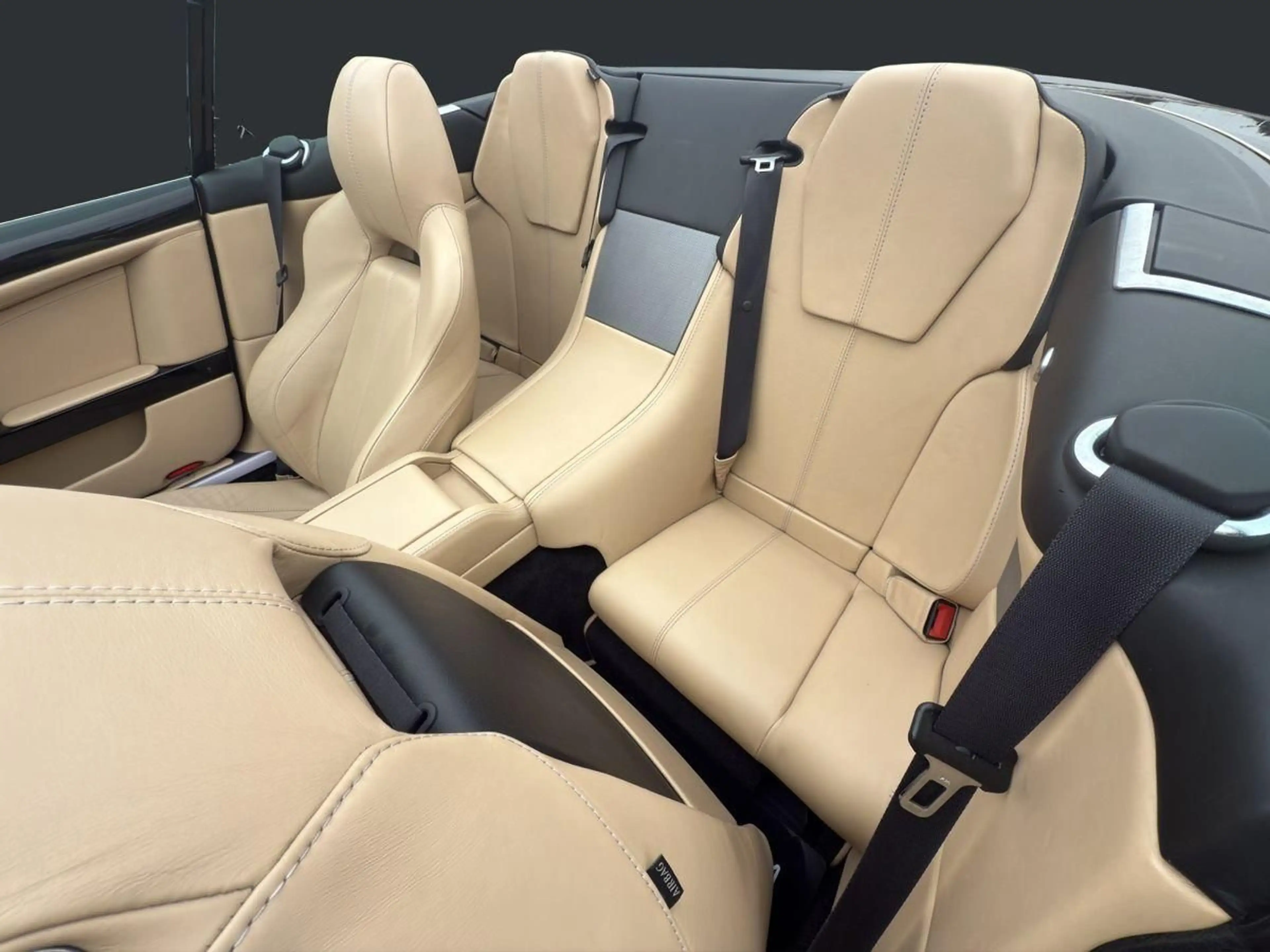 Aston Martin DB9 Cabriolet 6.0 V12*Navi*Xenon*Sportsitze*PDC* — photo 11