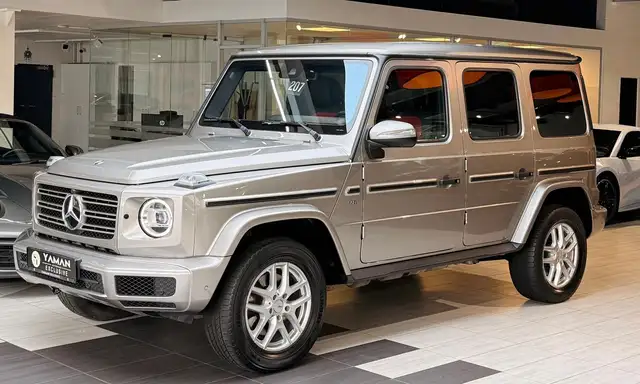 Mercedes-Benz G-Class view 2