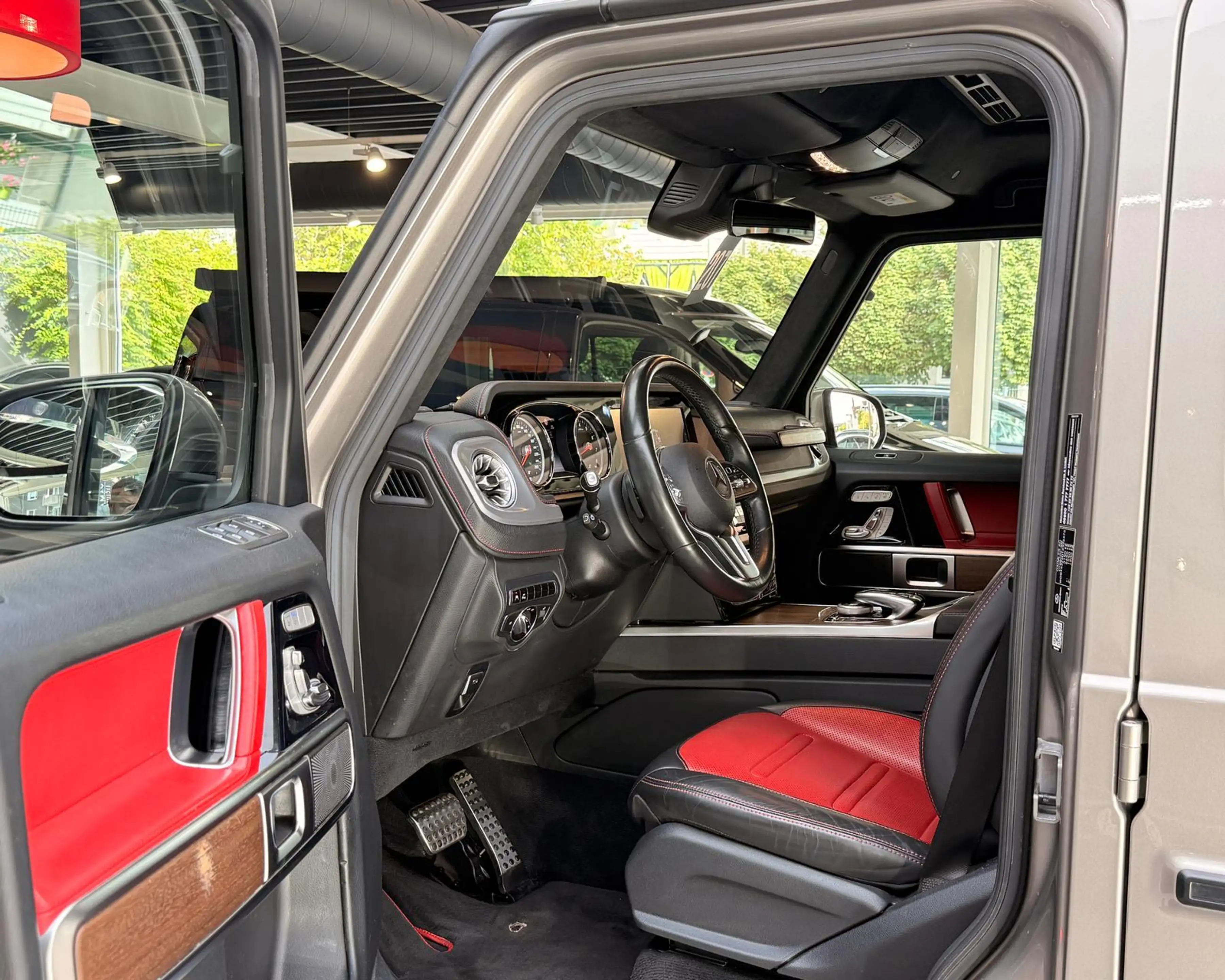 Mercedes-Benz G 500 4.0 V8 S-Dach*StHzg*Massage*Distr+*360° — photo 10