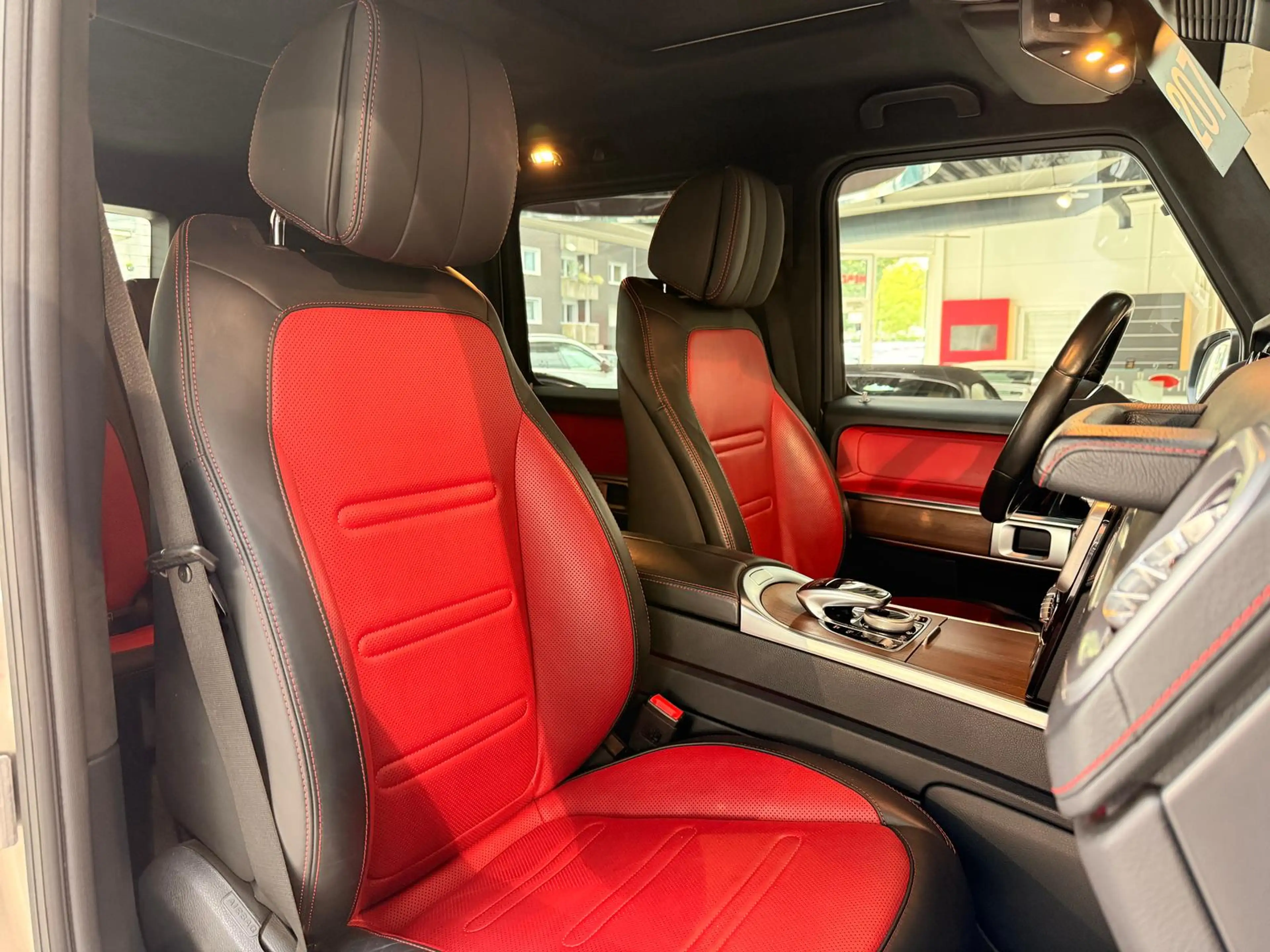 Mercedes-Benz G 500 4.0 V8 S-Dach*StHzg*Massage*Distr+*360° — photo 23