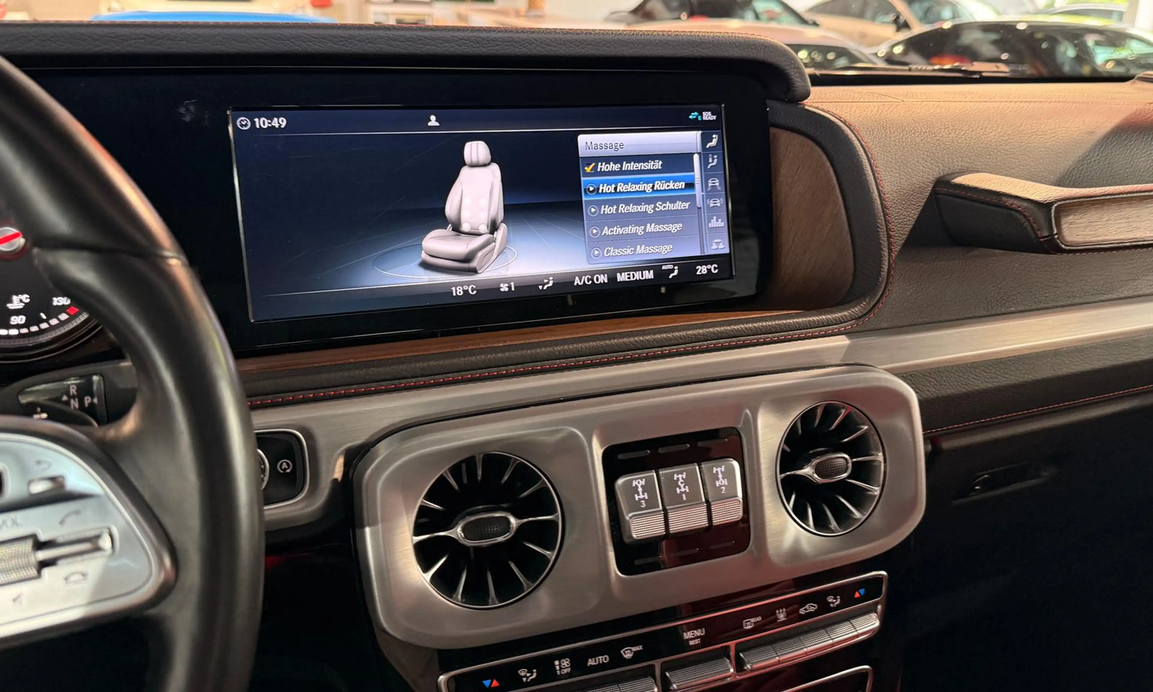 Mercedes-Benz G 500 4.0 V8 S-Dach*StHzg*Massage*Distr+*360° — photo 17