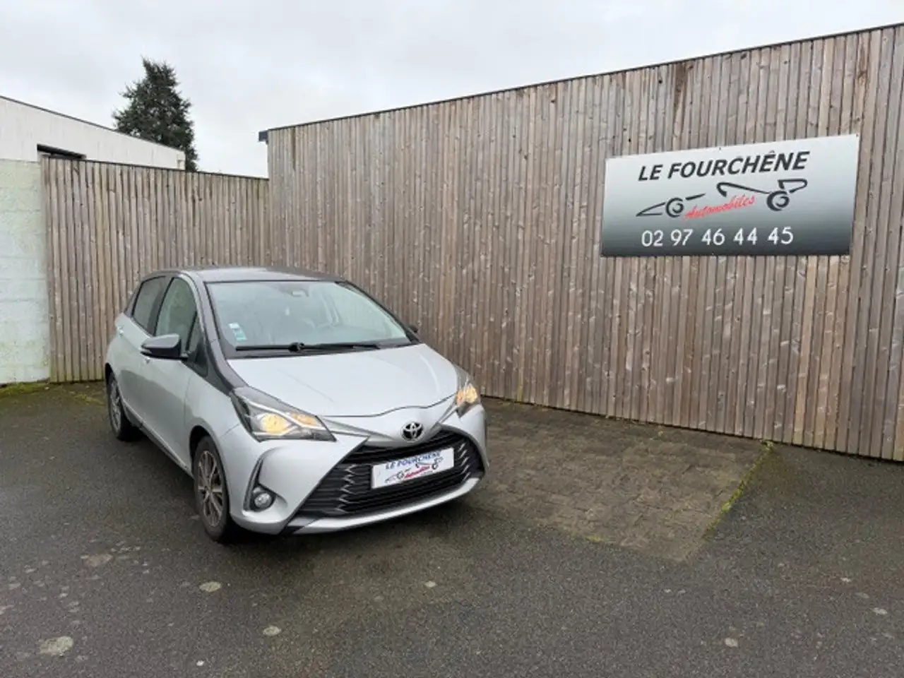 Toyota Yaris 70 VVT-I DESIGN 5P