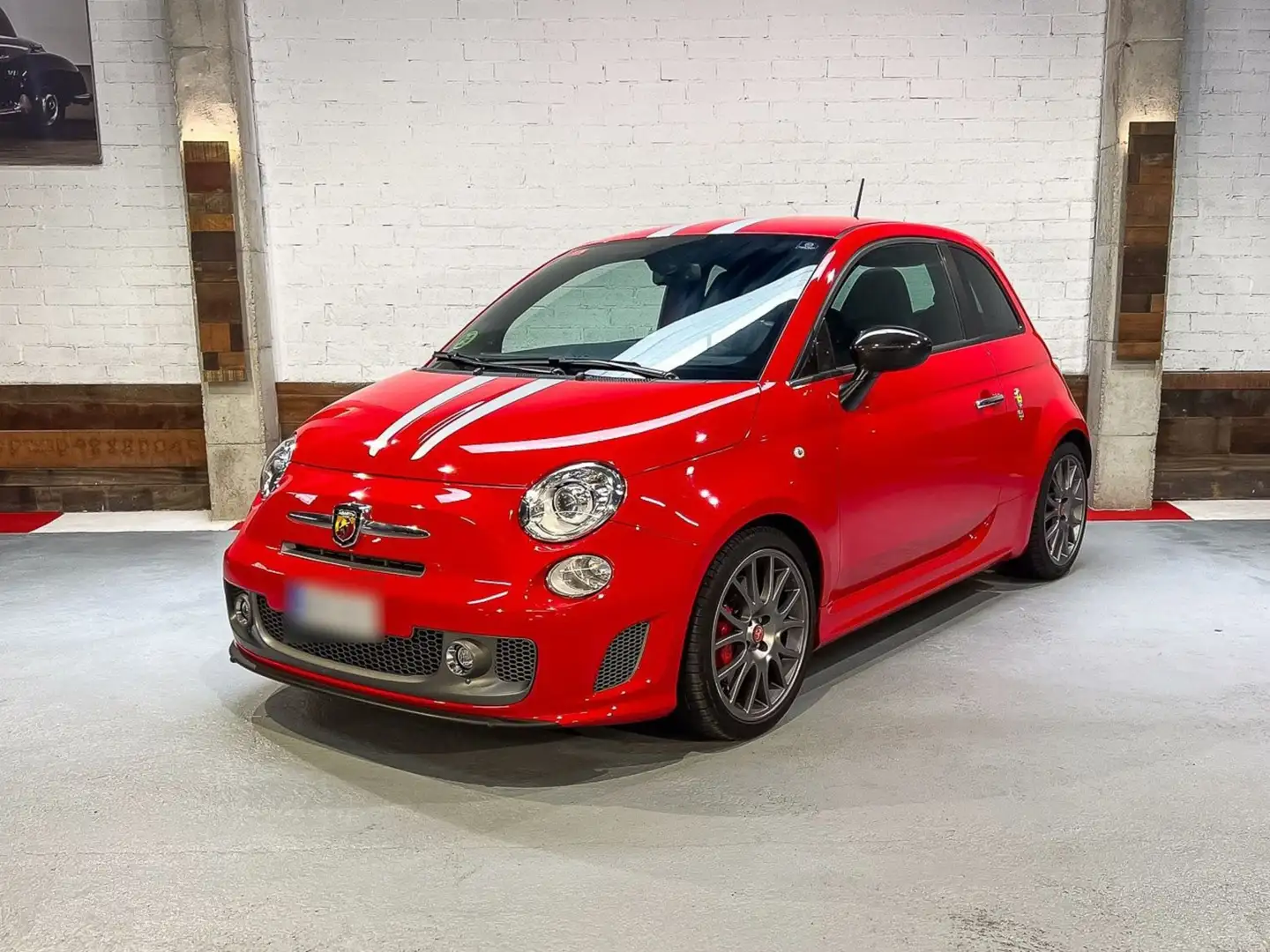 Abarth 695 Tributo Ferrari Rot - 1