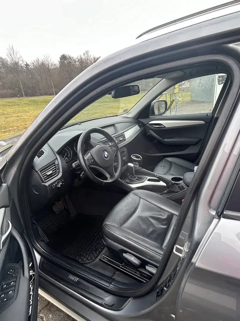 BAW Sonstige Bmw X1 18 D Baujahr 2011 mit TüV Bis 2028 Silber - 2