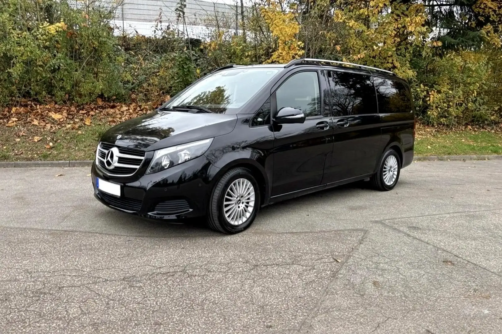 Mercedes-Benz V 220 TÜV |V 220 CDI/d, 250 CDI/BT/d EDITION lang +40PS Negru - 1