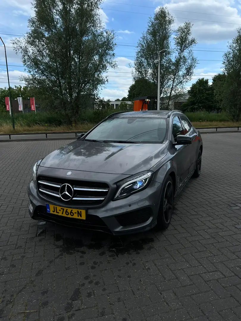 Mercedes-Benz GLA 180 Ambition Szürke - 1