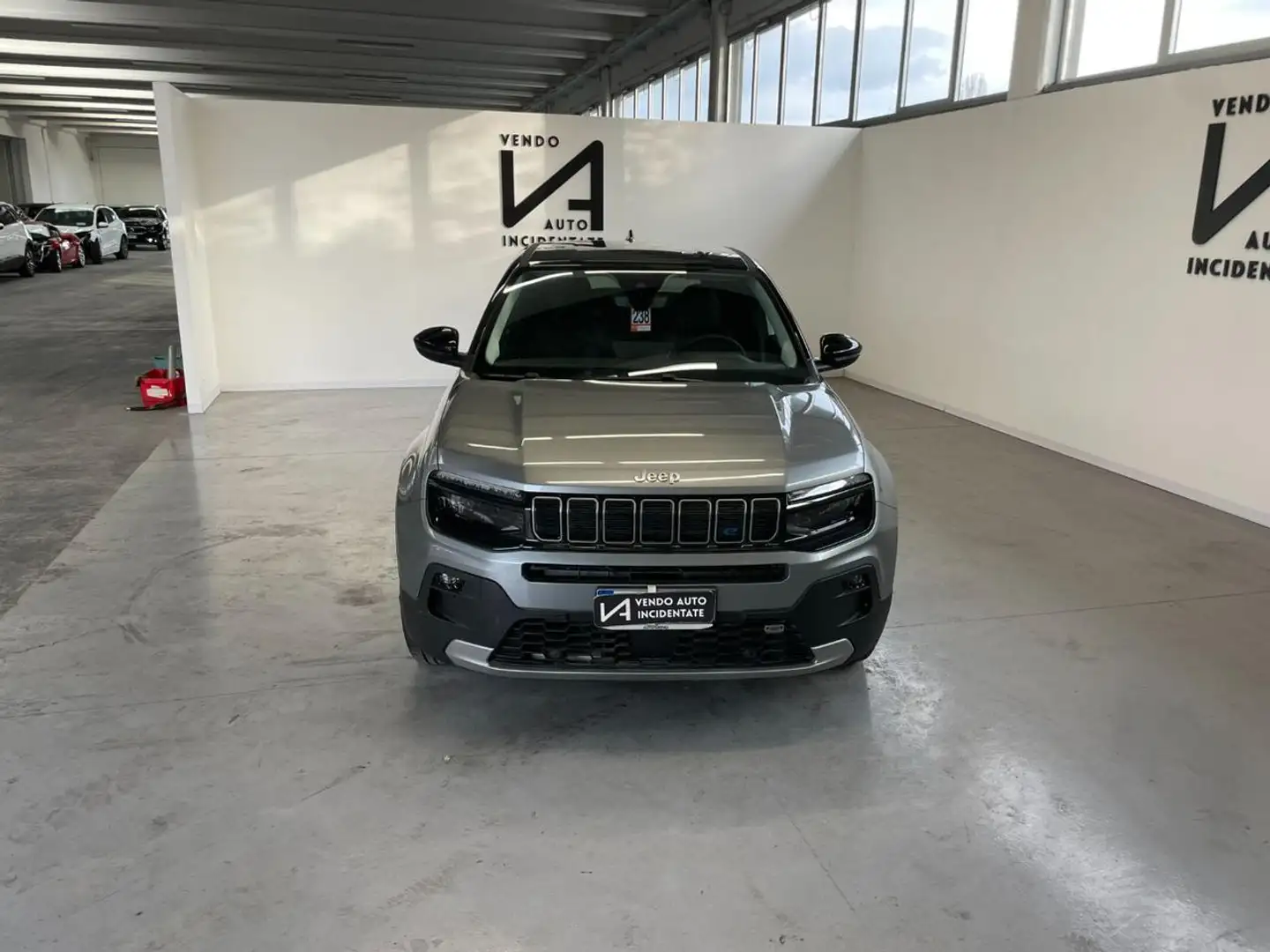 Jeep Avenger BEV Grigio - 2