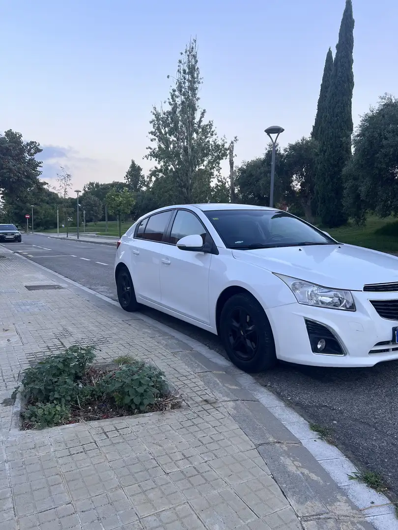 Chevrolet Cruze SW 1.6 LT+ Clima 117 - 1