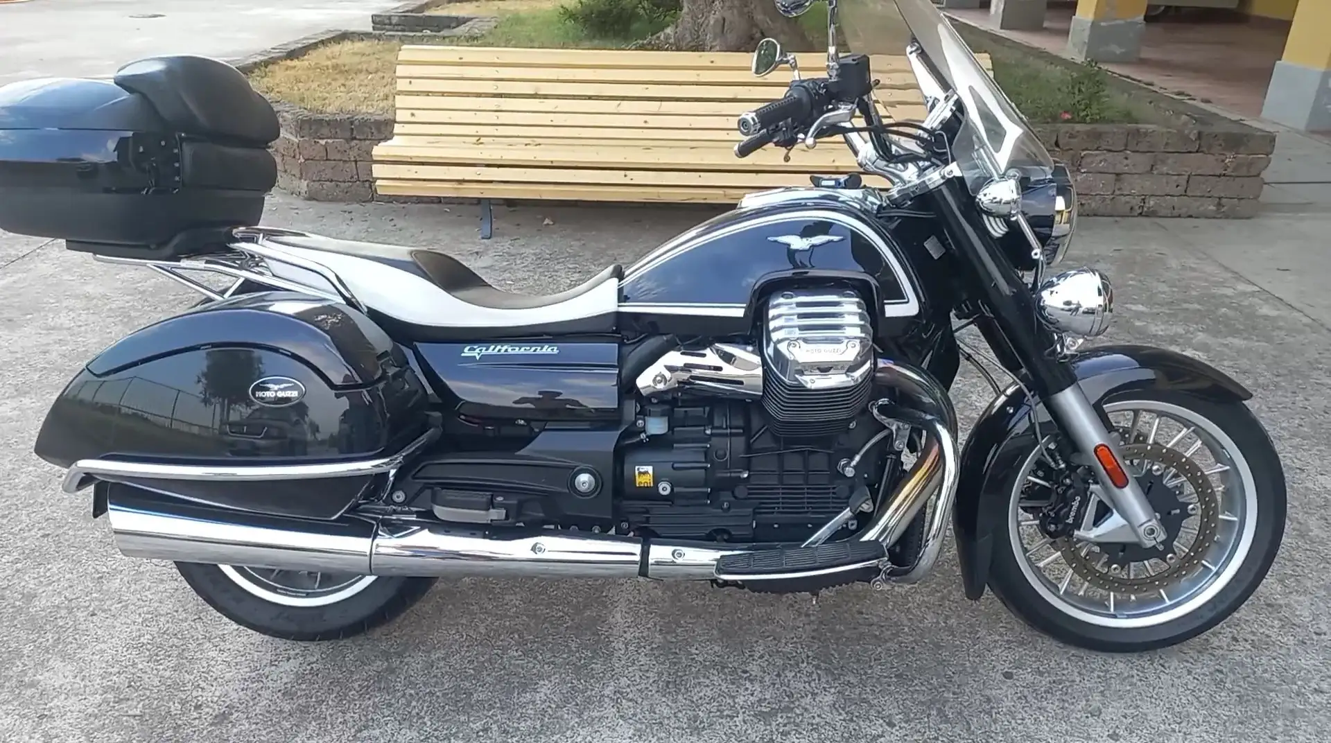 Moto Guzzi California 1400 touring Nero - 2