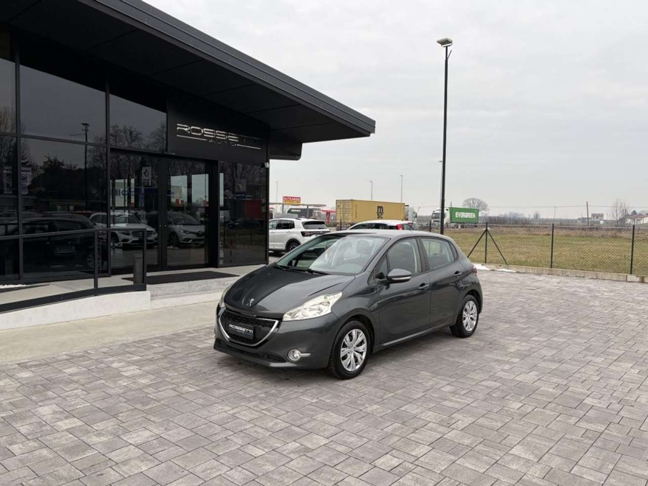 Peugeot 208 1.4 HDi ANCHE PER NEOPATENTATI