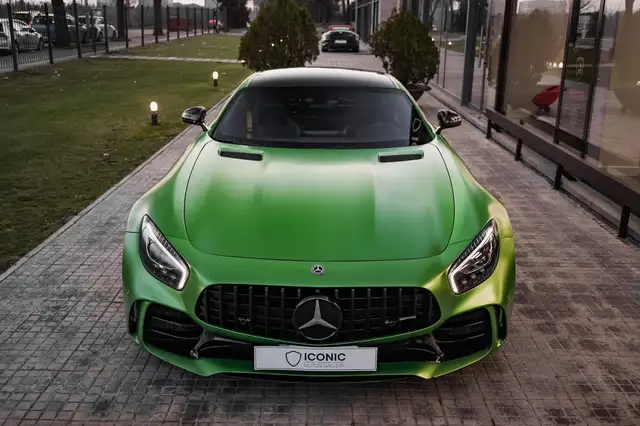 Mercedes-Benz Amg GT view 2
