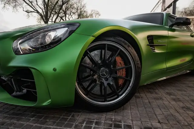 Mercedes-Benz Amg GT view 4